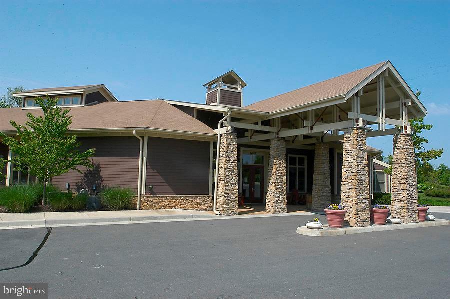 BROADLANDS - Residential