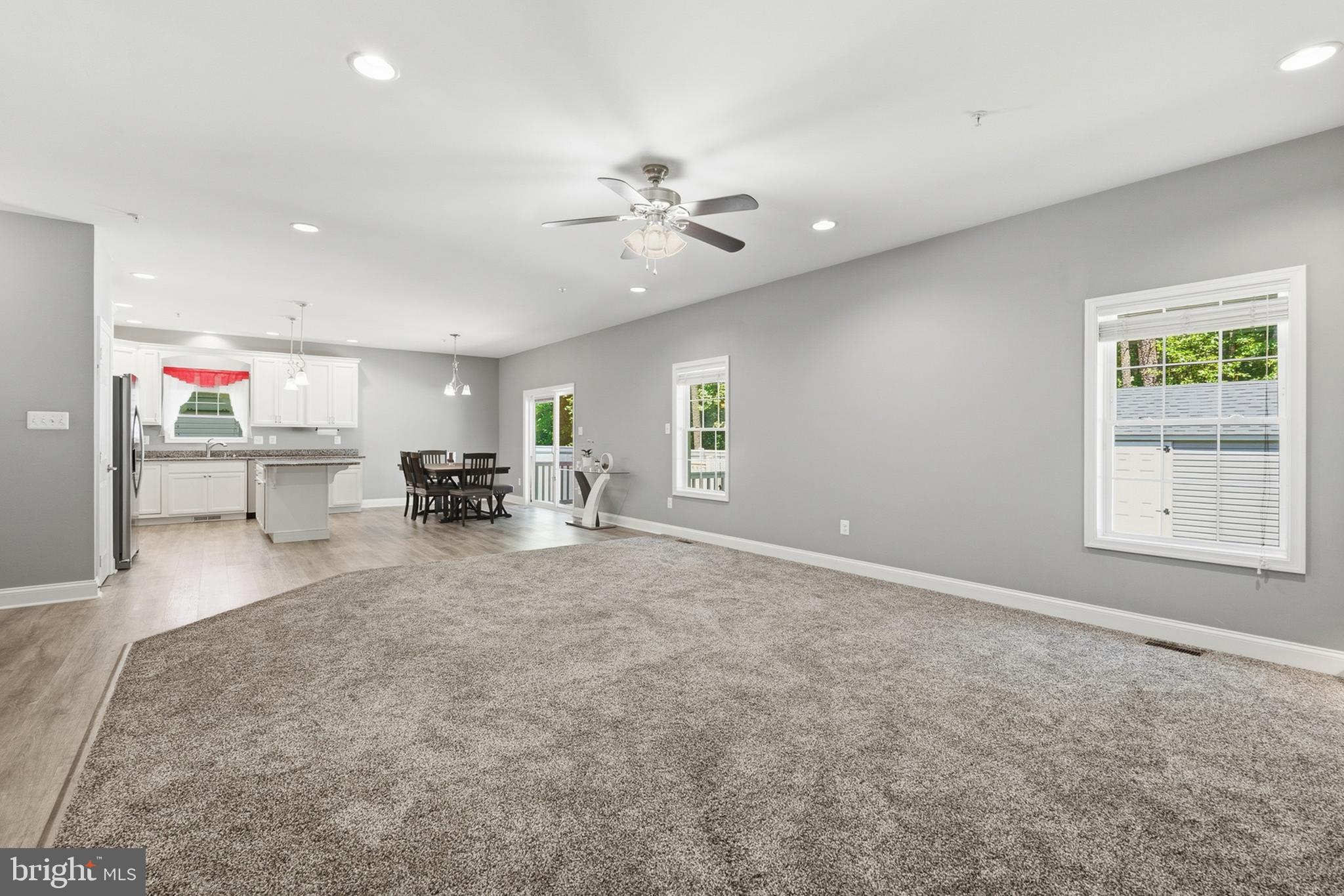 EMERALD HILLS ESTATES - Residential