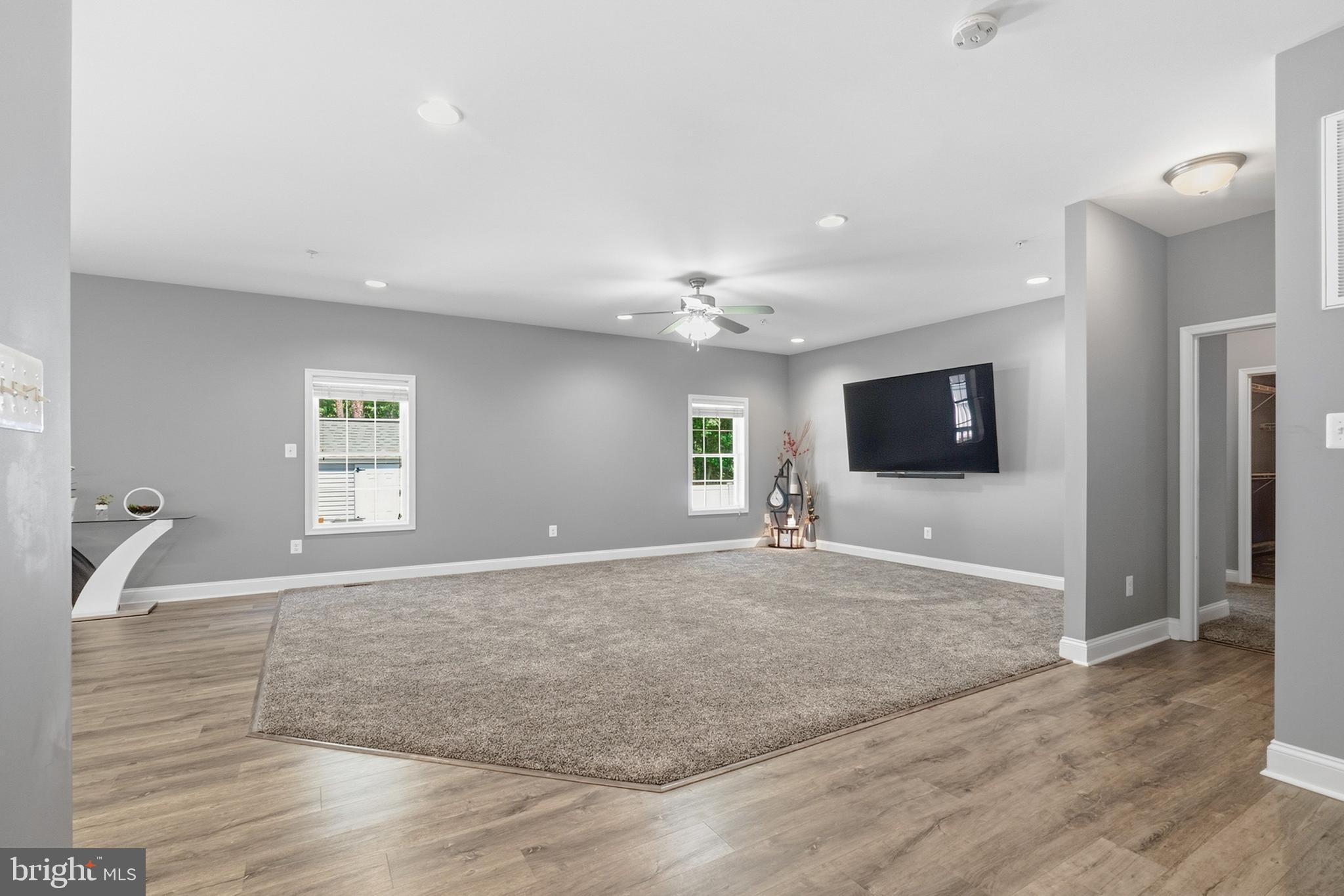 EMERALD HILLS ESTATES - Residential