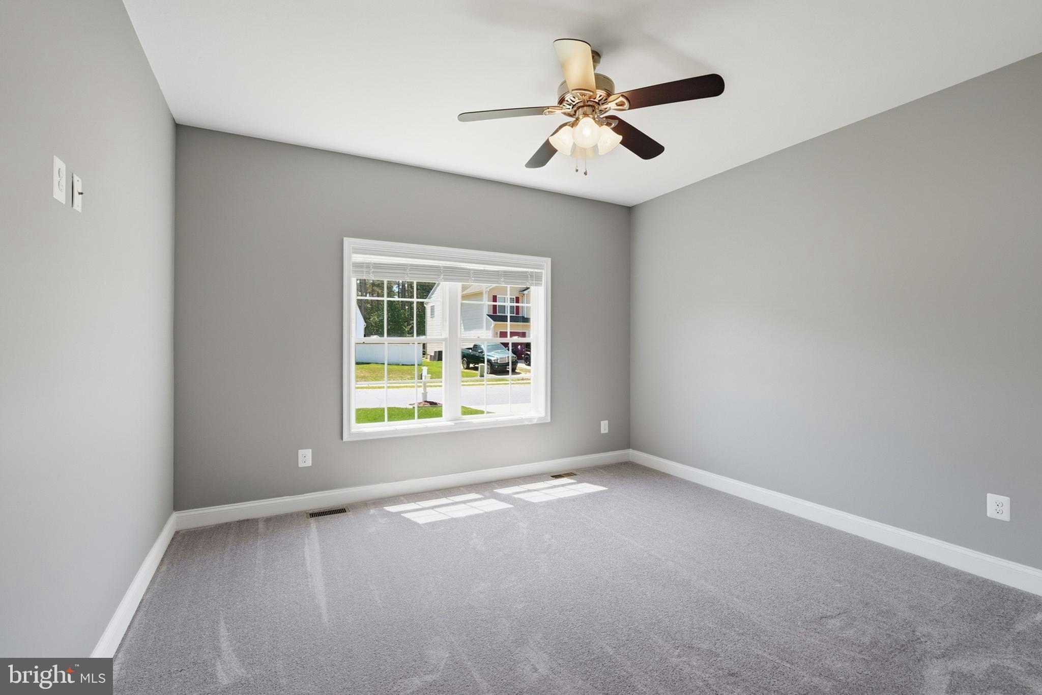 EMERALD HILLS ESTATES - Residential