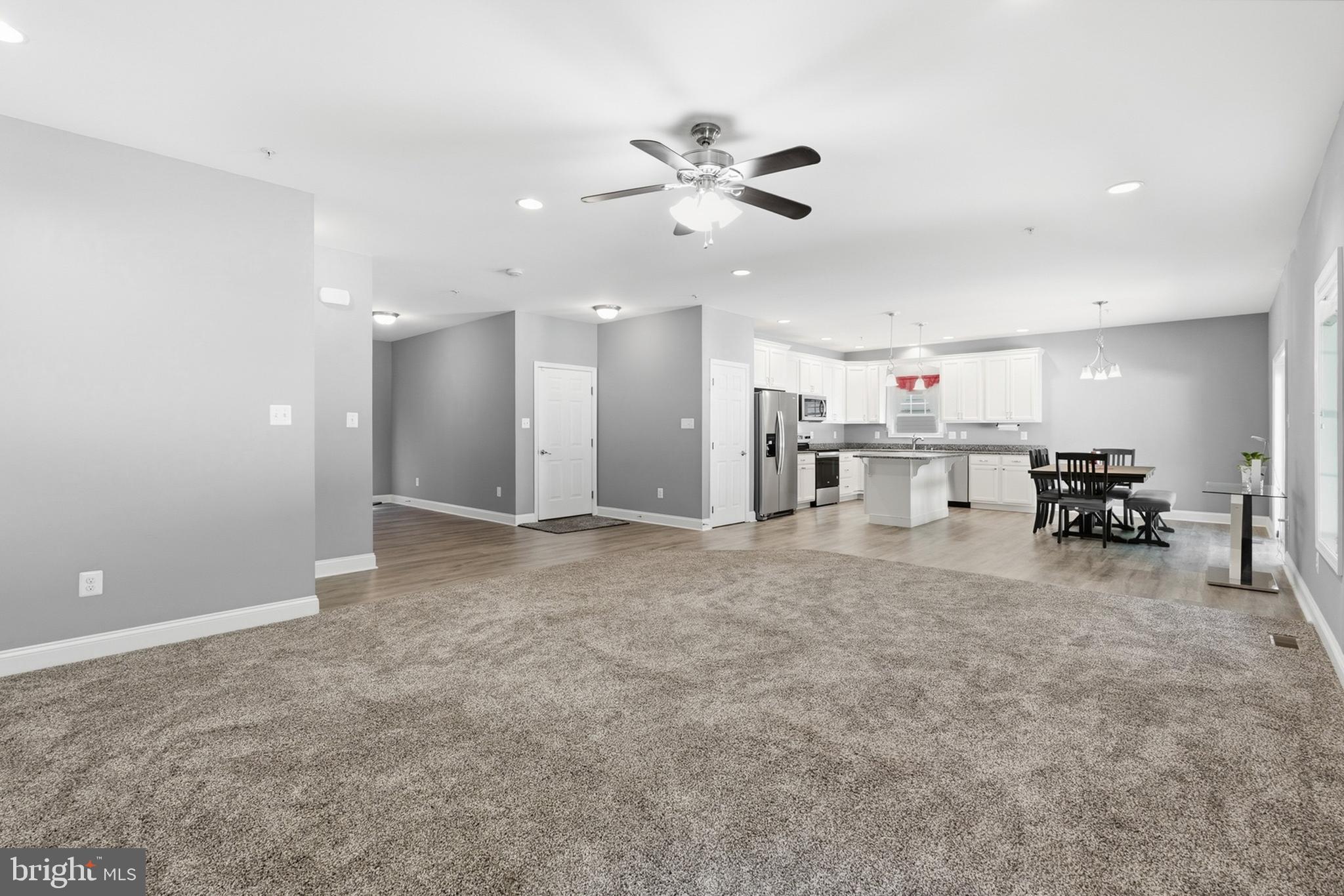 EMERALD HILLS ESTATES - Residential