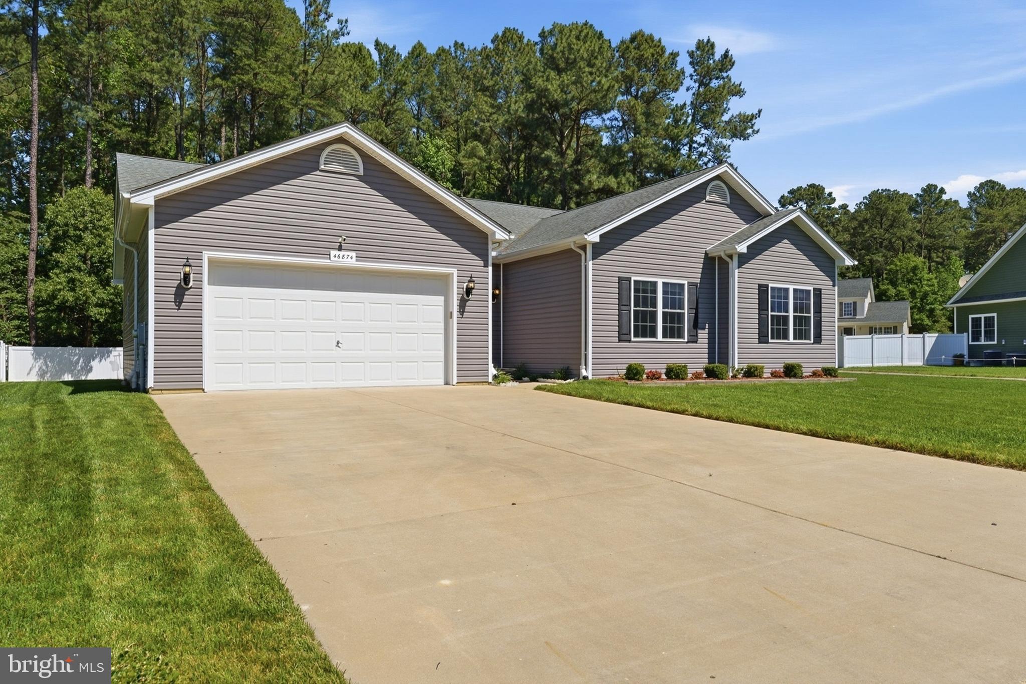 EMERALD HILLS ESTATES - Residential
