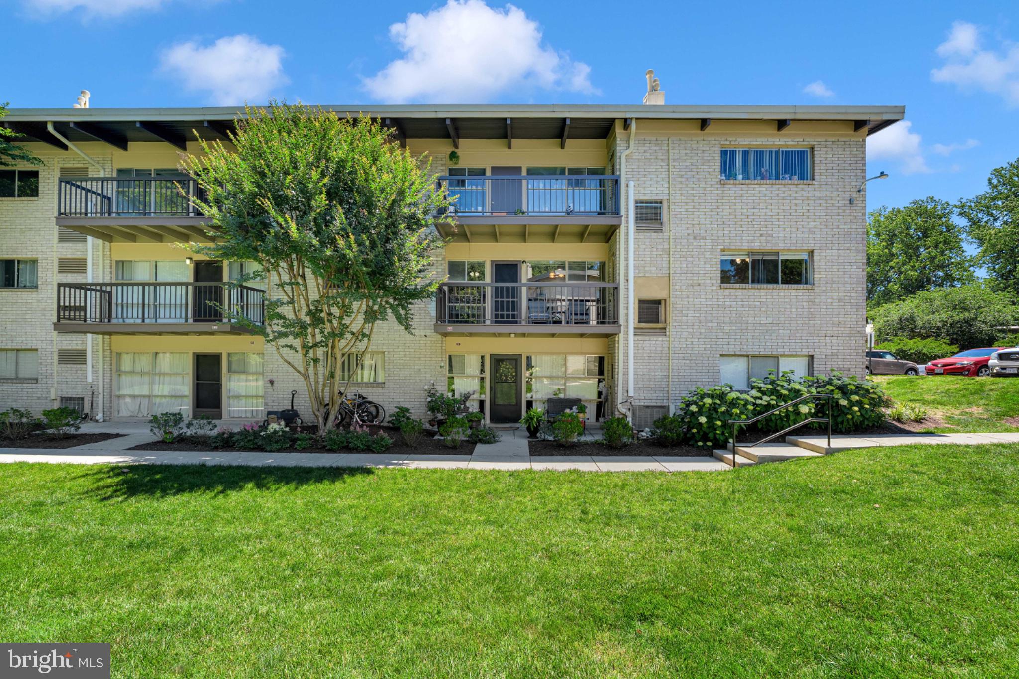 FAIRFAX HERITAGE - Residential