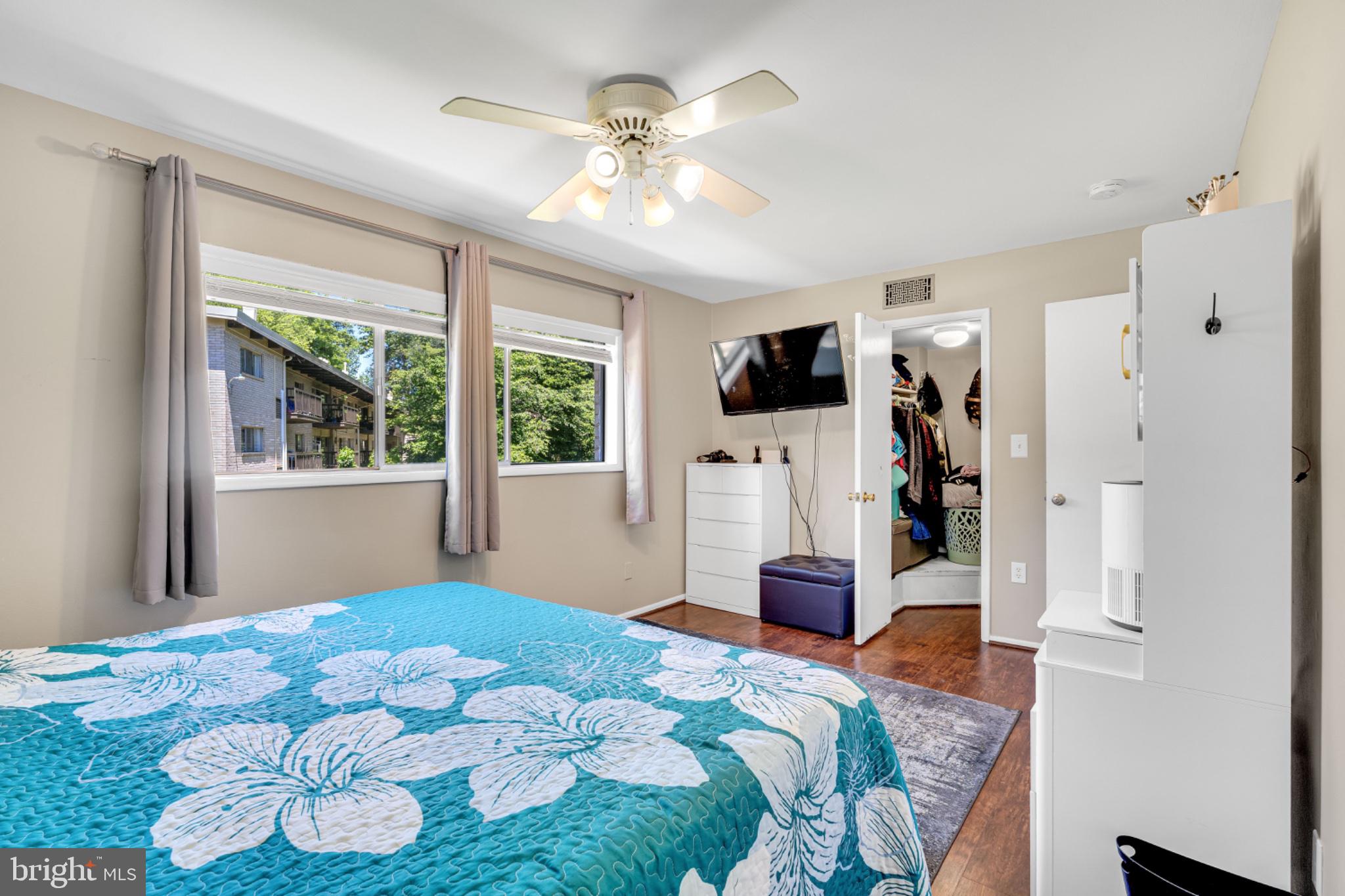 FAIRFAX HERITAGE - Residential
