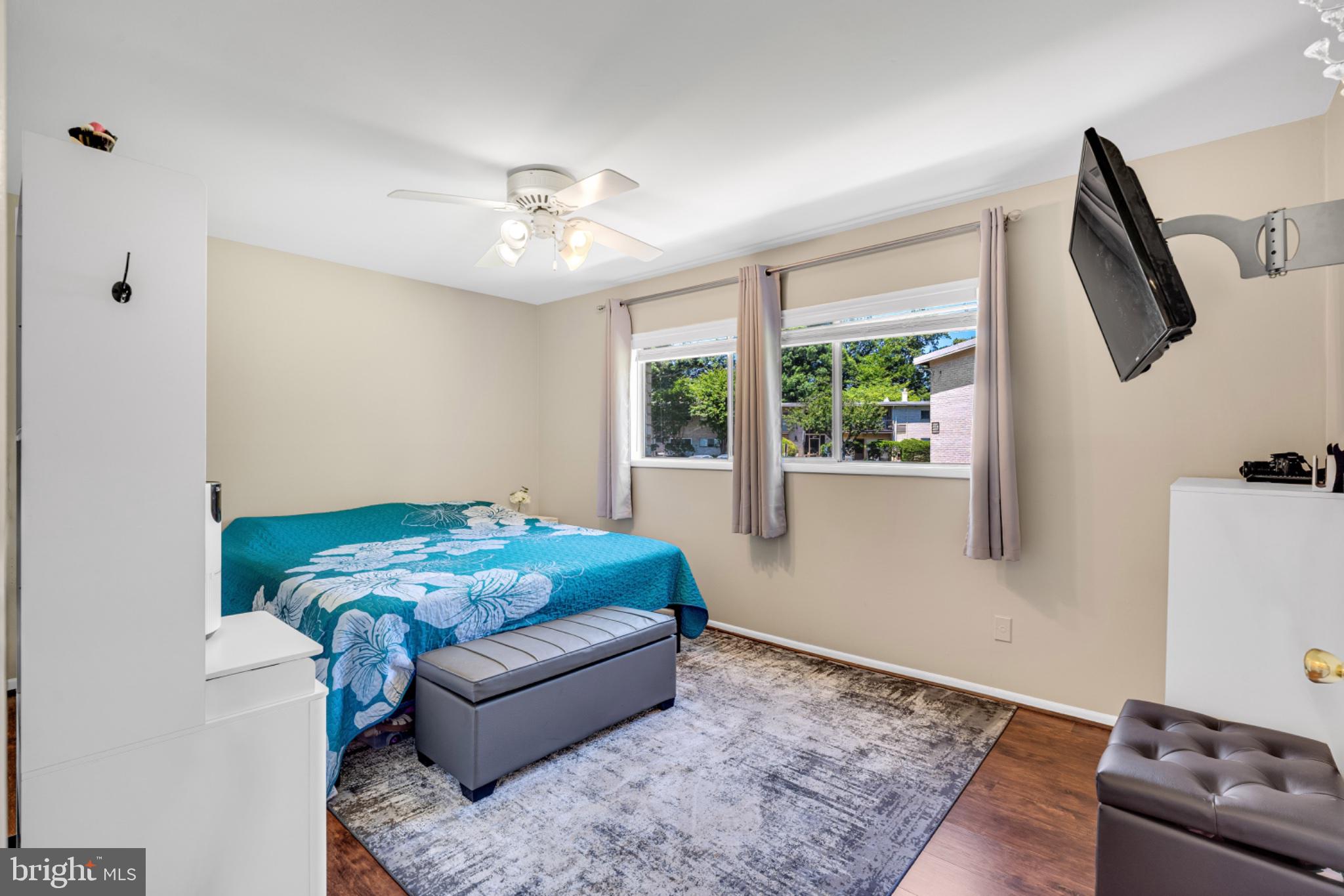 FAIRFAX HERITAGE - Residential