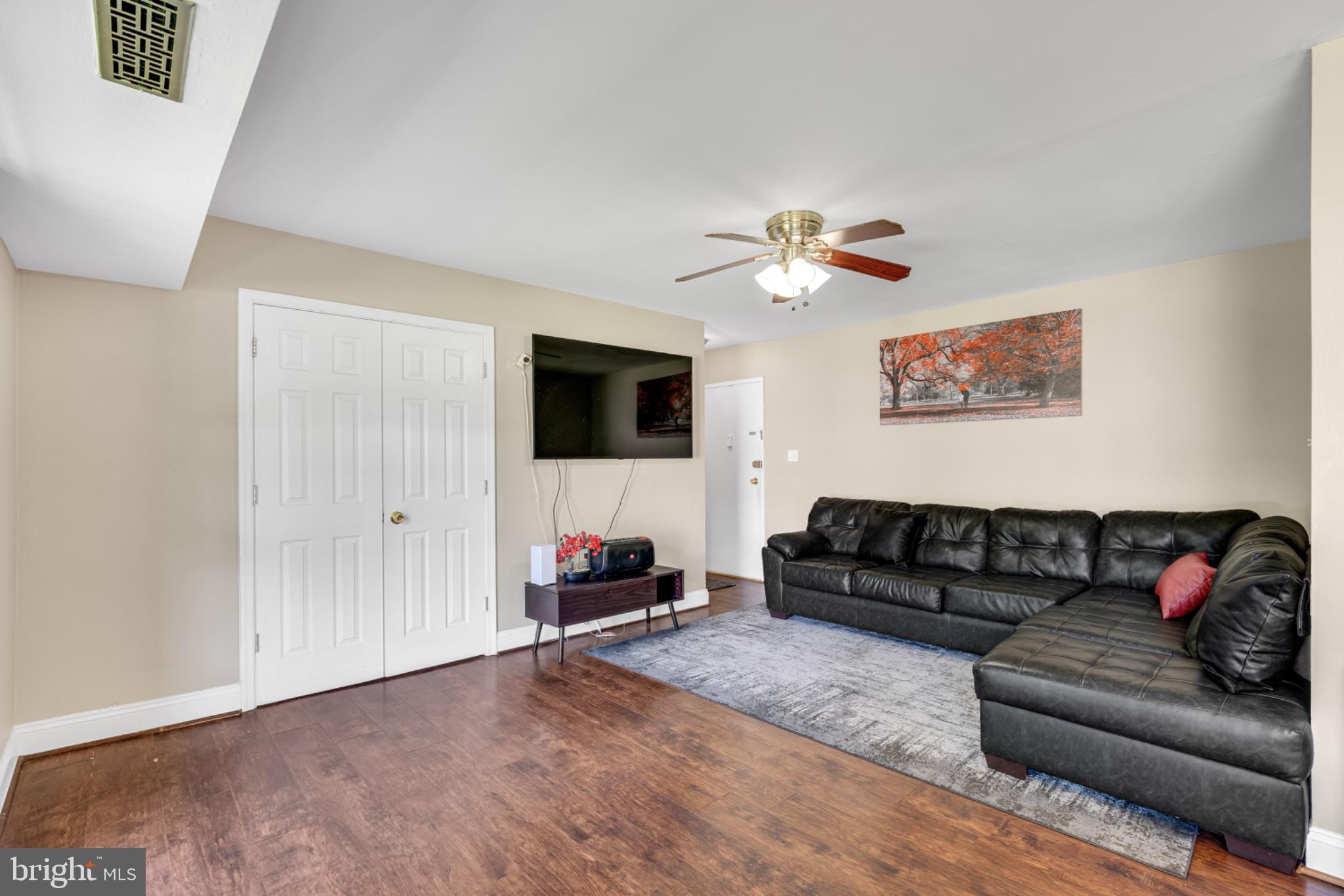 FAIRFAX HERITAGE - Residential