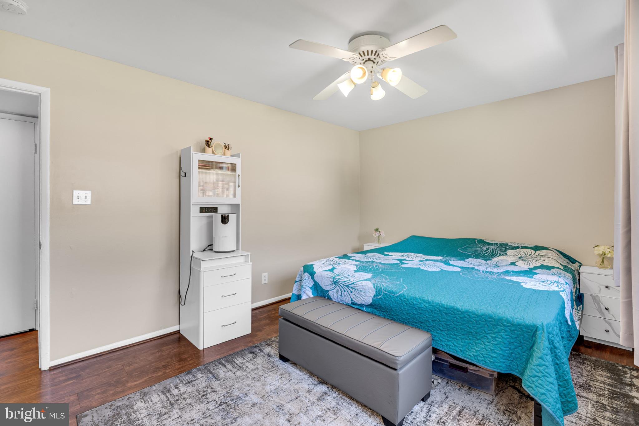 FAIRFAX HERITAGE - Residential