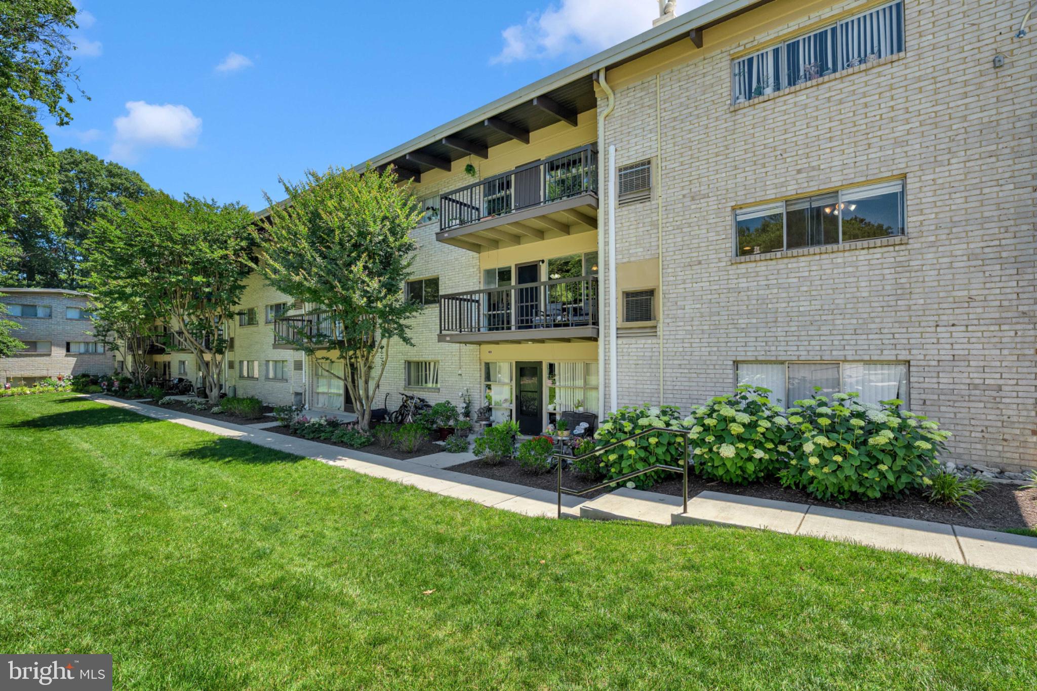 FAIRFAX HERITAGE - Residential