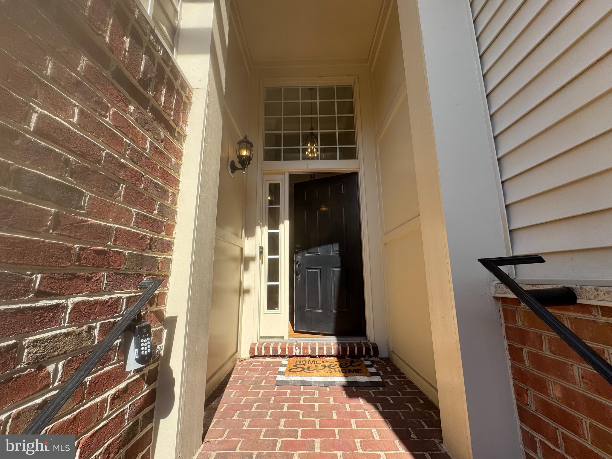 BROADLANDS SOUTH - Residential Lease