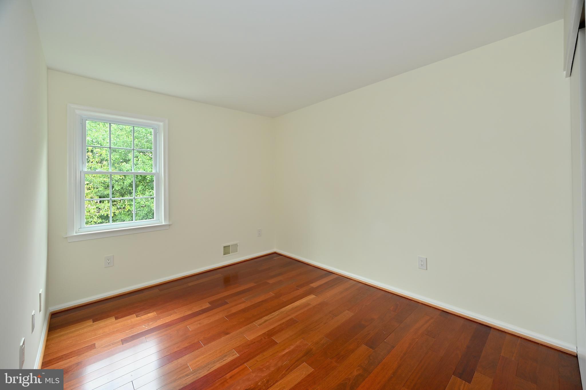 WESTLEIGH - Residential