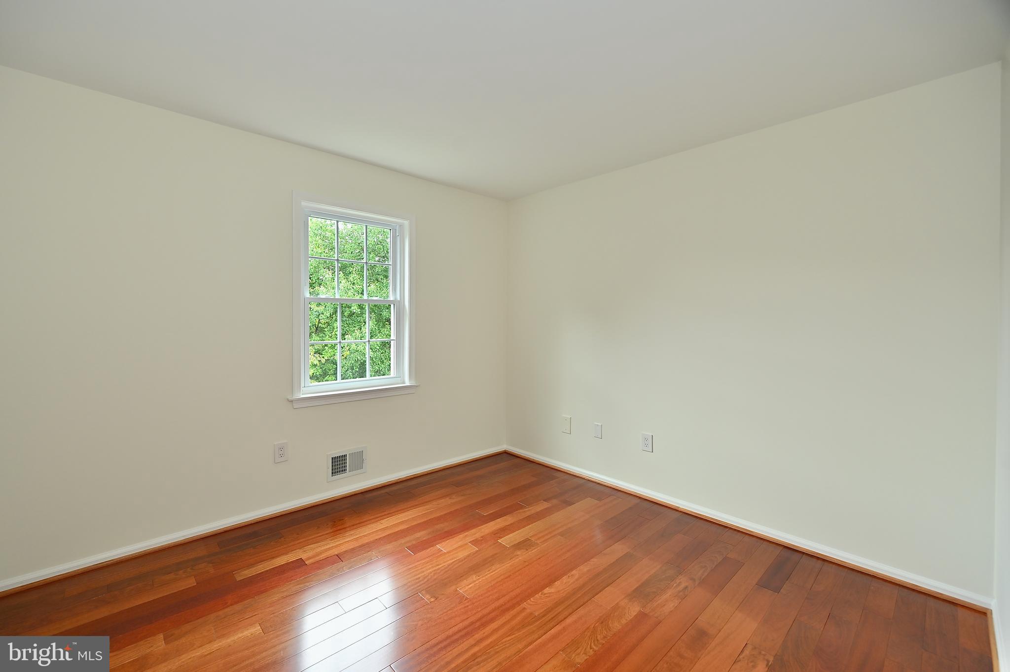 WESTLEIGH - Residential
