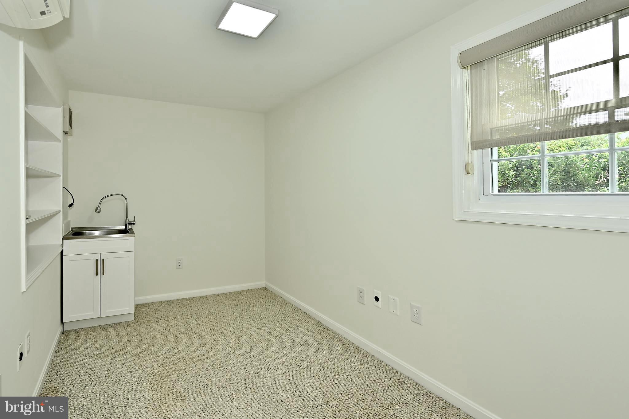 WESTLEIGH - Residential