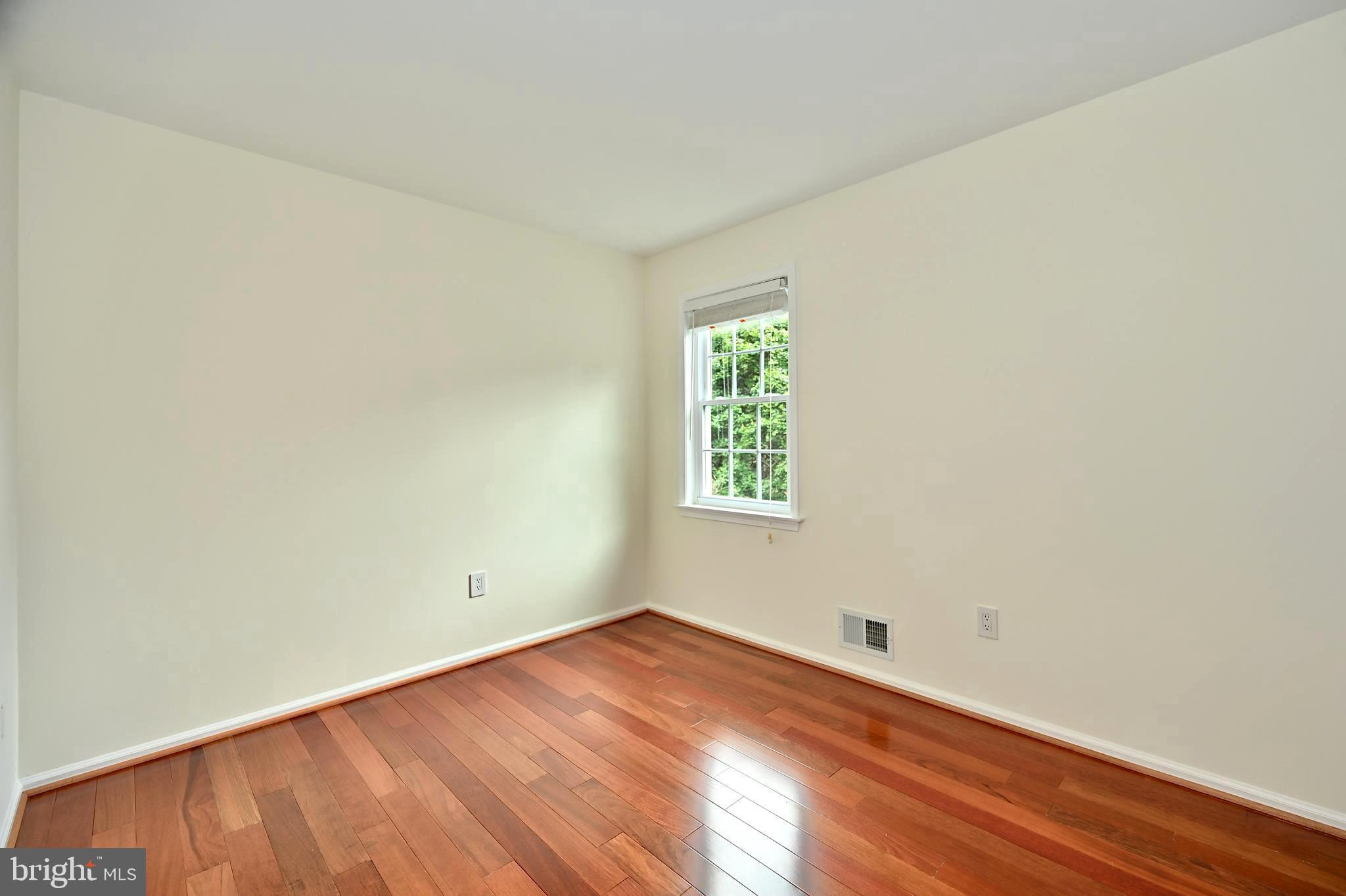 WESTLEIGH - Residential