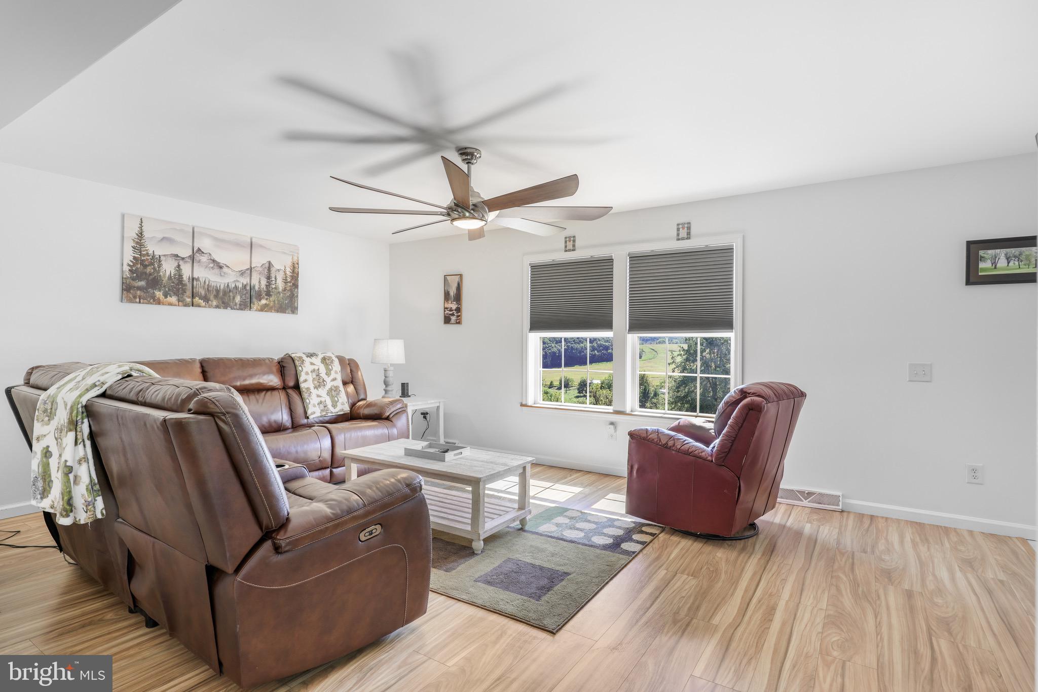 SUNNYSIDE ESTATES - Residential