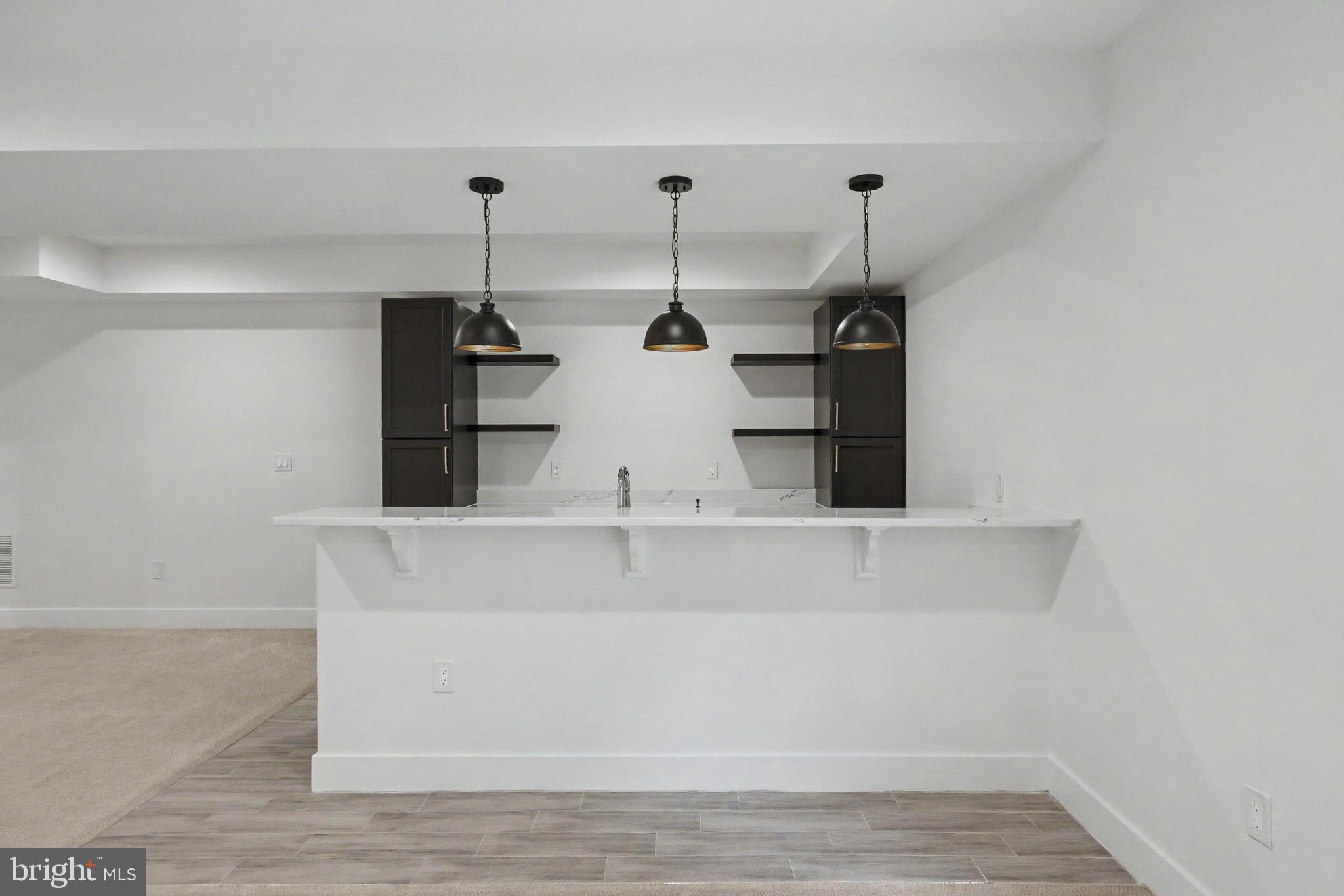 DEVON PARK - Residential