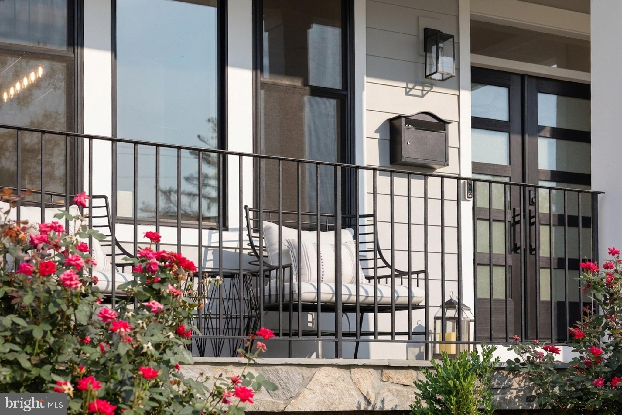 DEVON PARK - Residential