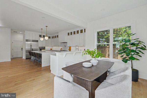 DEVON PARK - Residential