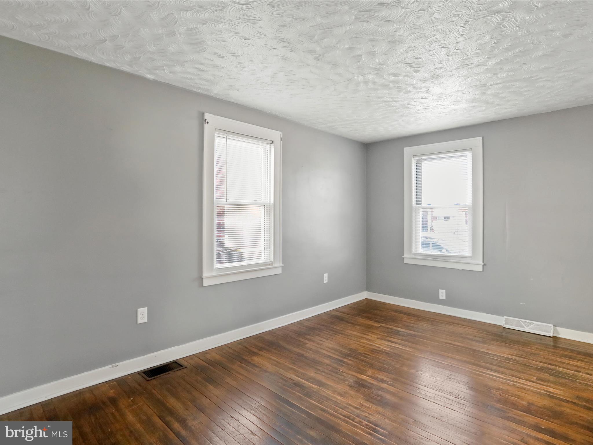 BOWLING GREEN - Residential