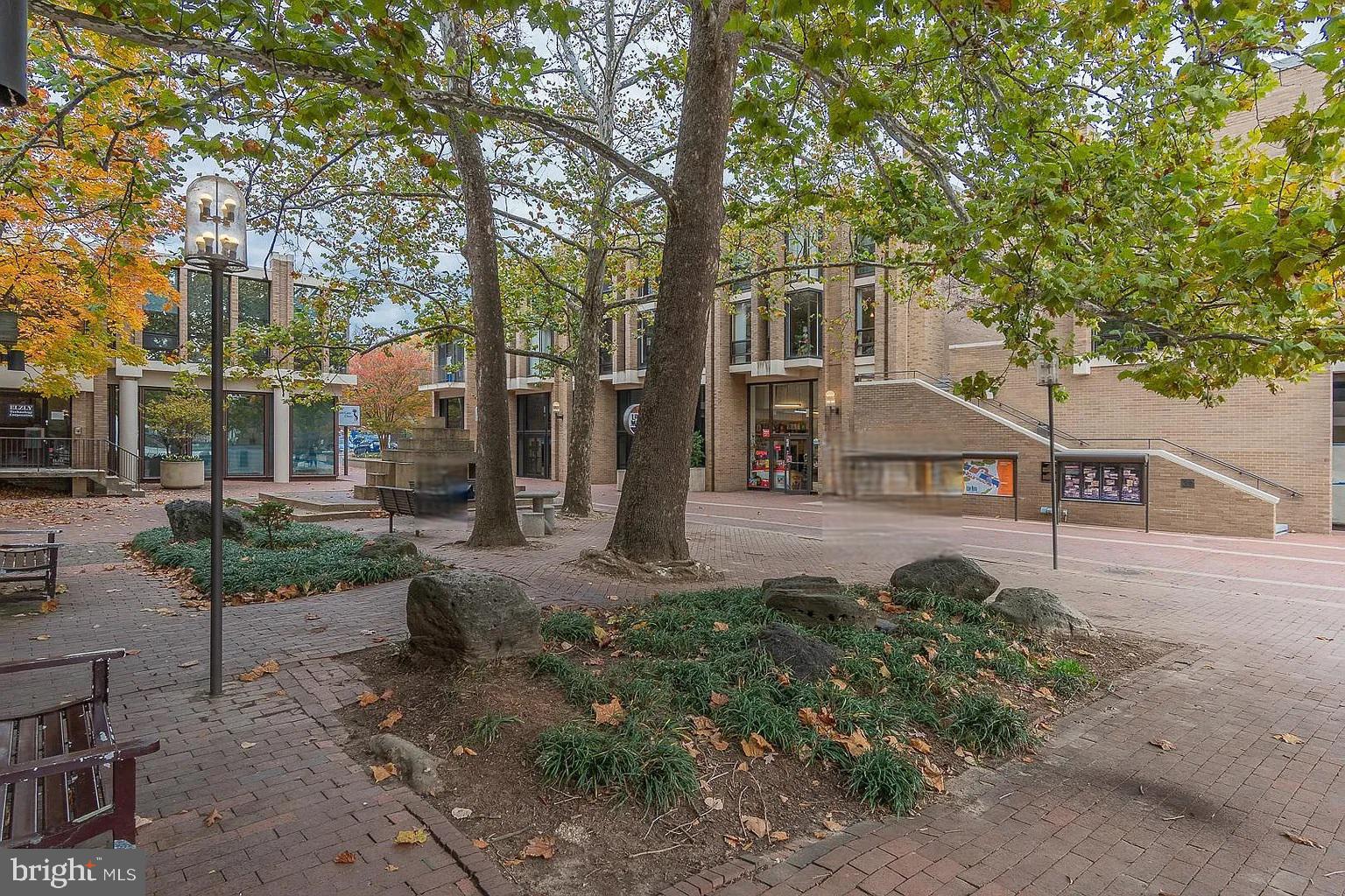 LAKE ANNE OF RESTON - Residential