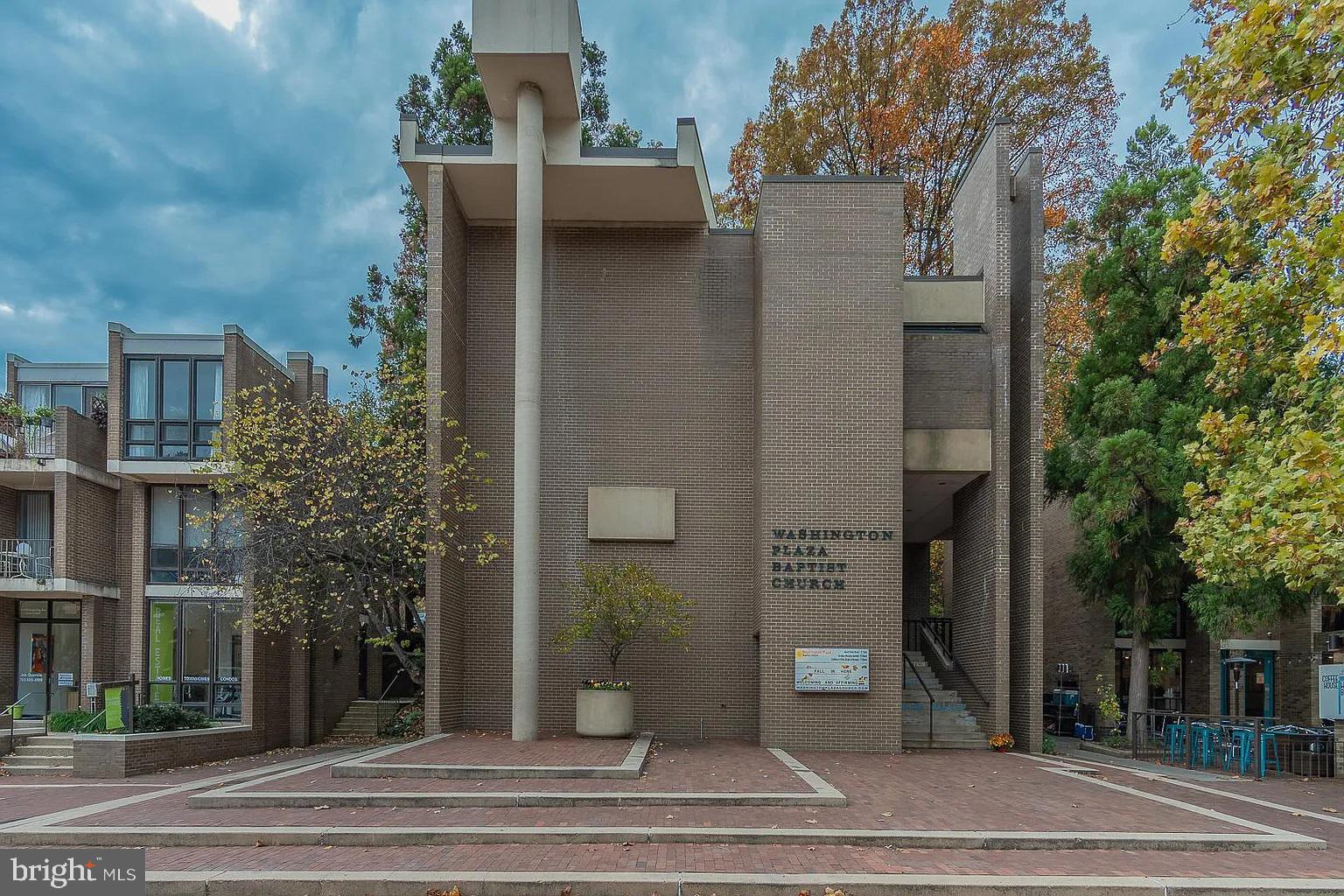 LAKE ANNE OF RESTON - Residential