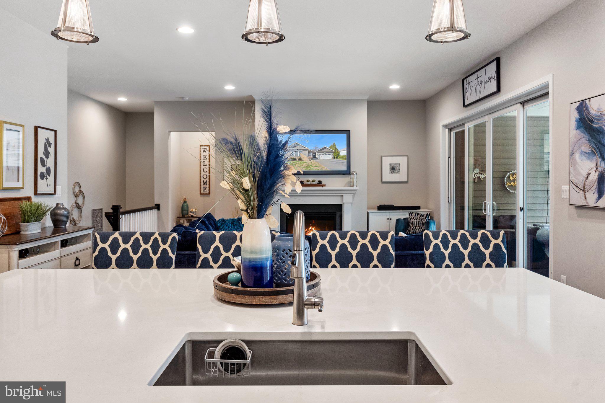 TWIN LAKES OVERLOOK - Residential