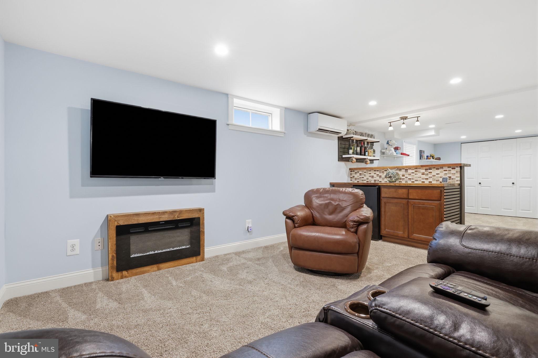 CAPITOL VIEW - Residential