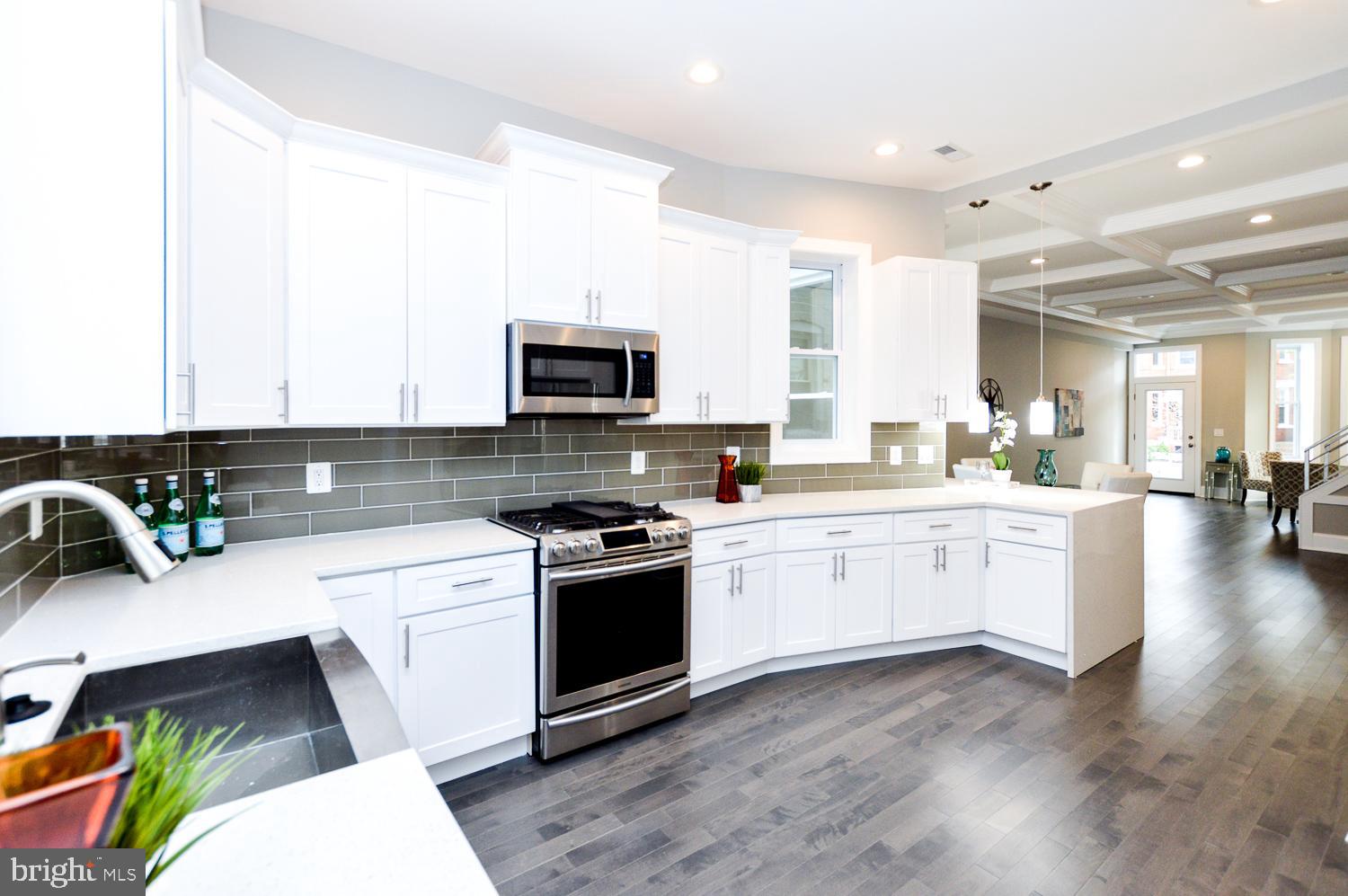 BLOOMINGDALE - Residential Income