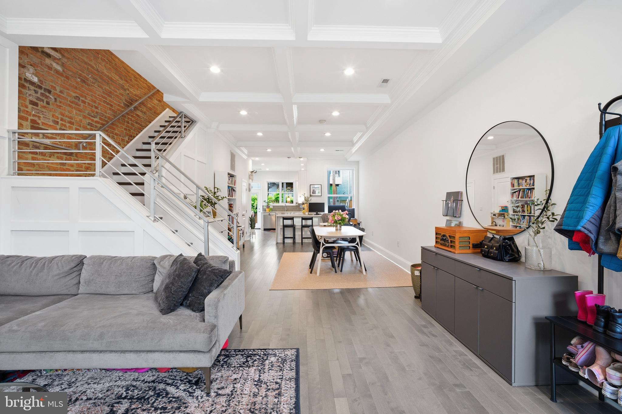 BLOOMINGDALE - Residential Income