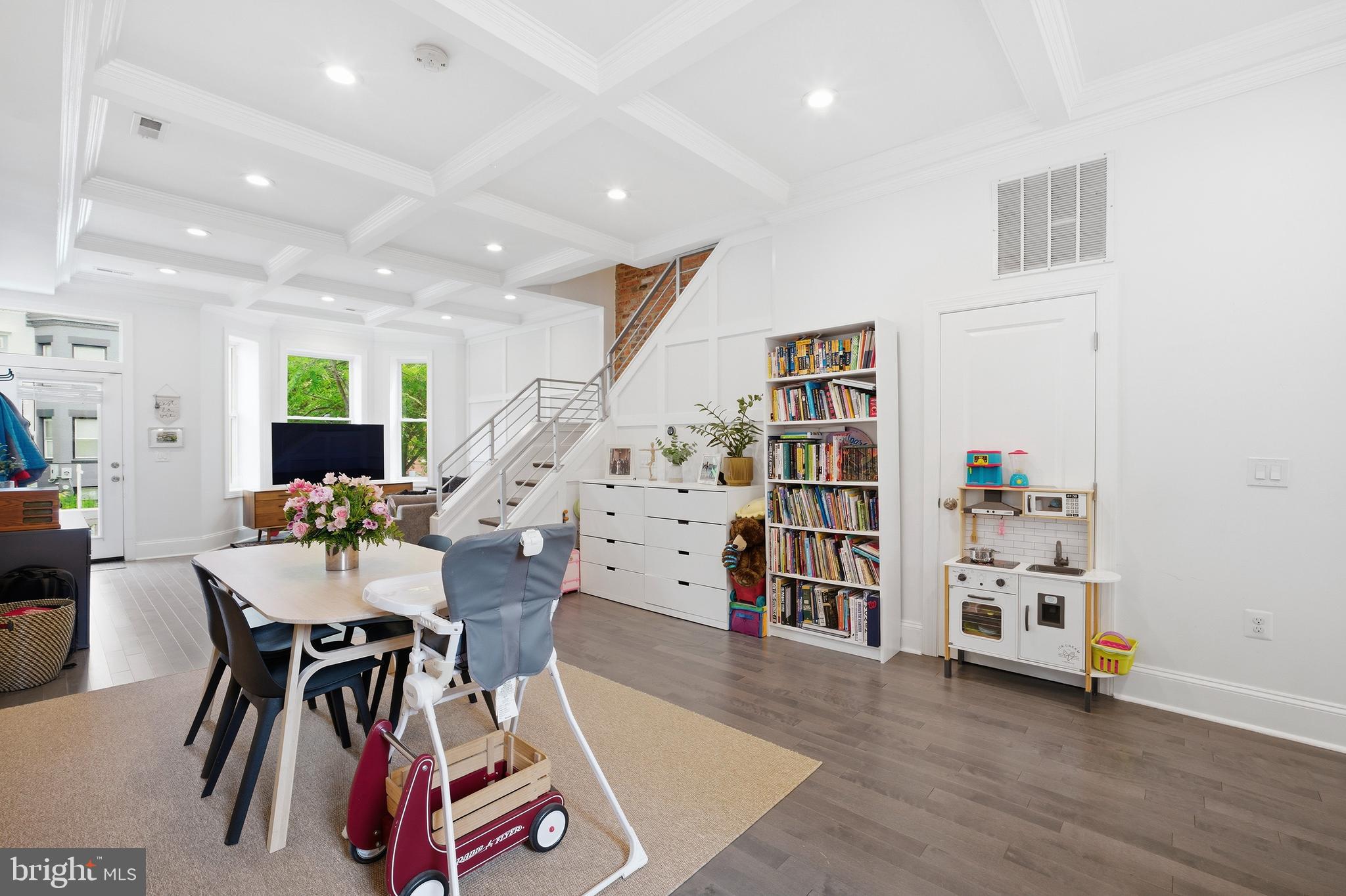 BLOOMINGDALE - Residential Income