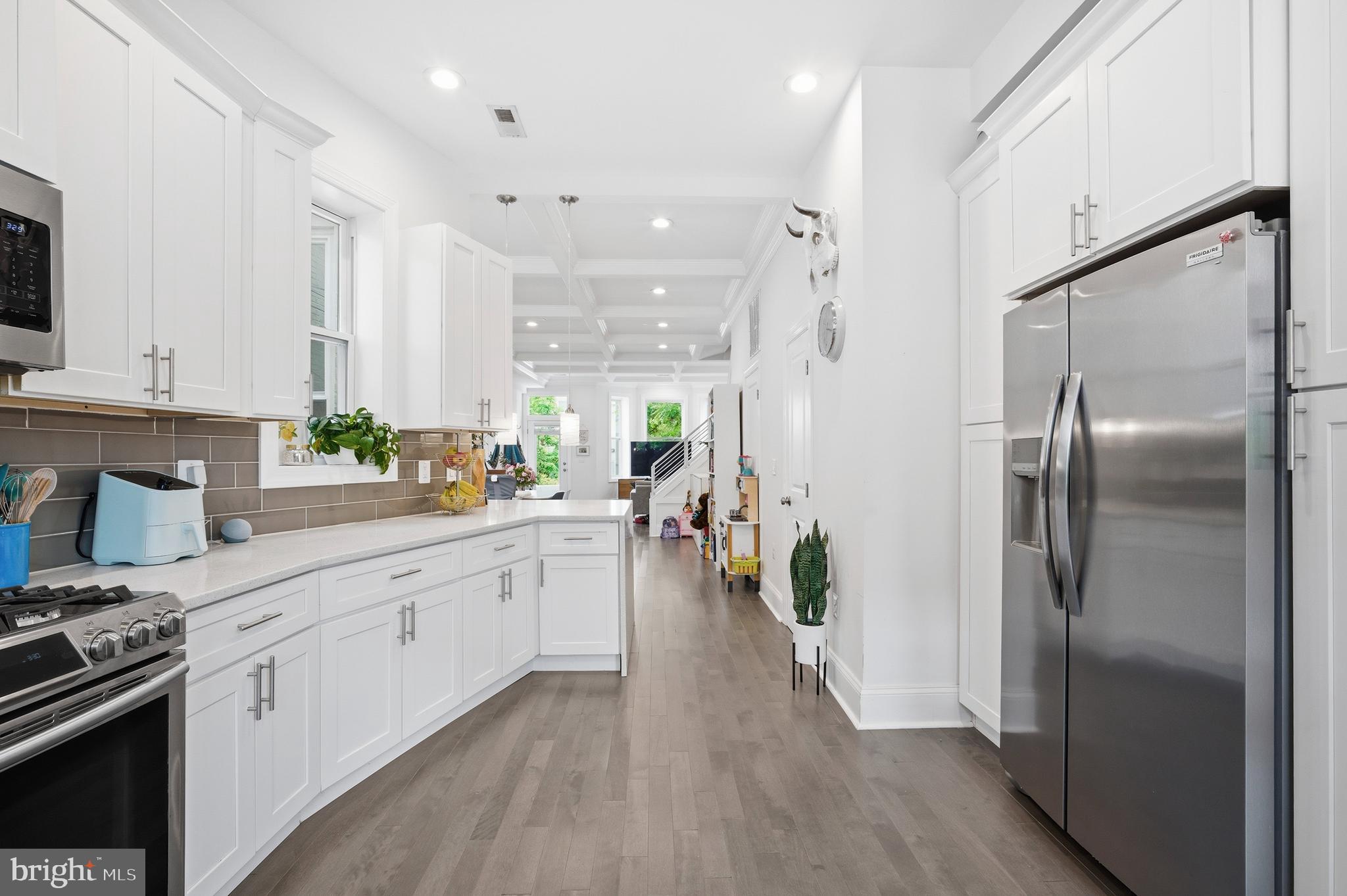 BLOOMINGDALE - Residential Income