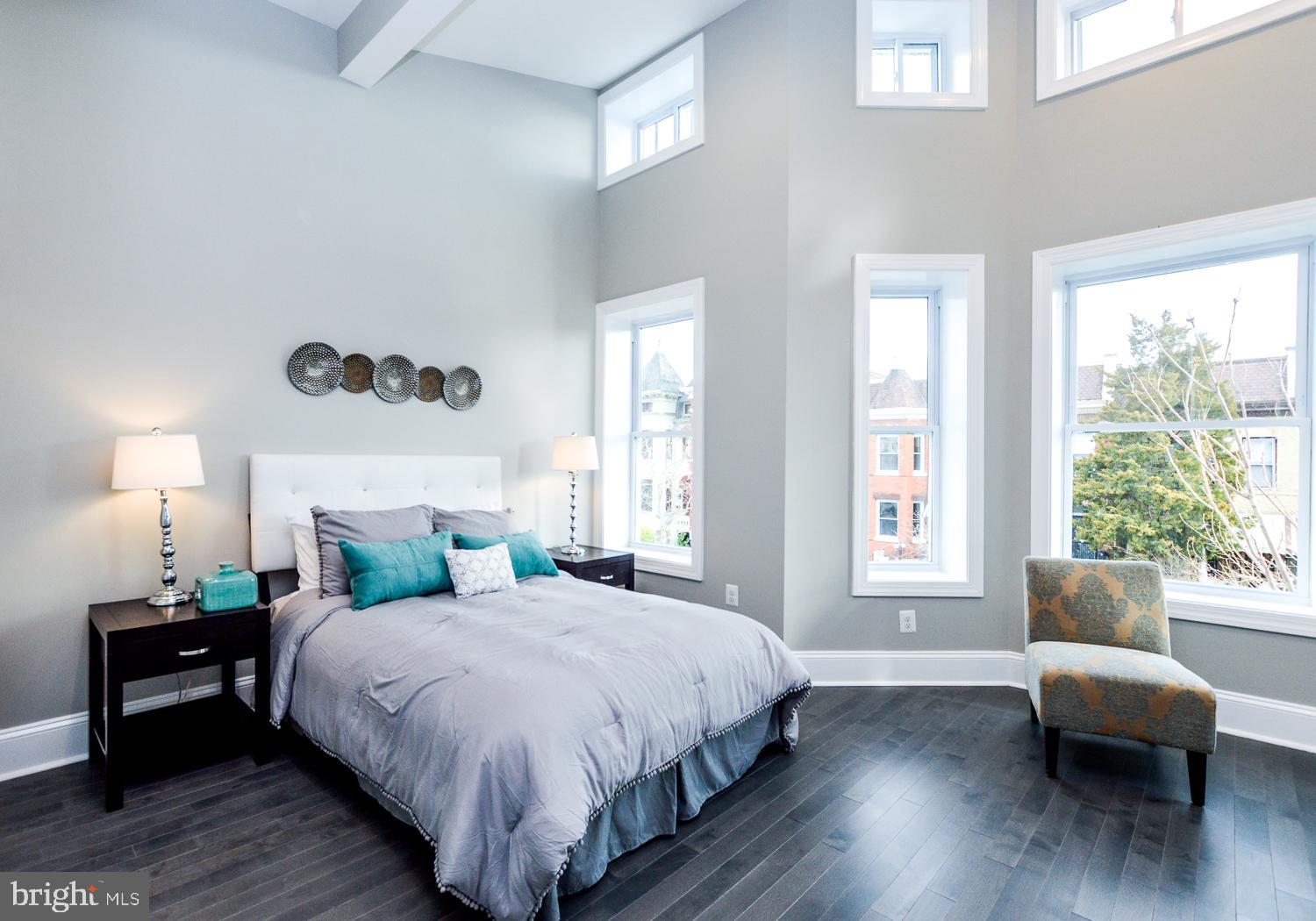 BLOOMINGDALE - Residential Income