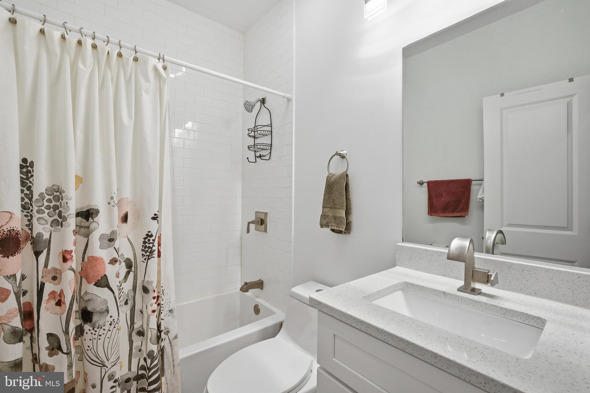 BLOOMINGDALE - Residential Income