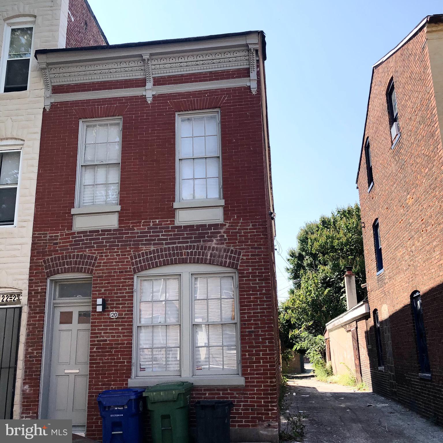 HOLLINS MARKET - Residential Lease
