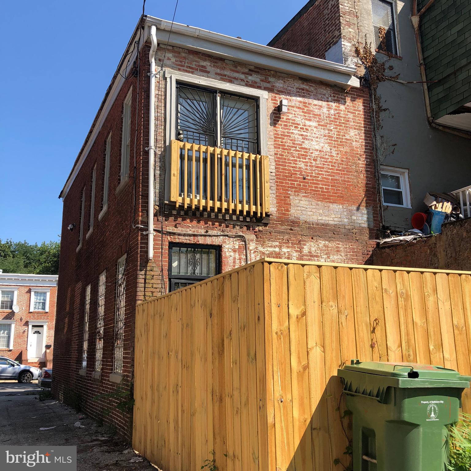 HOLLINS MARKET - Residential Lease