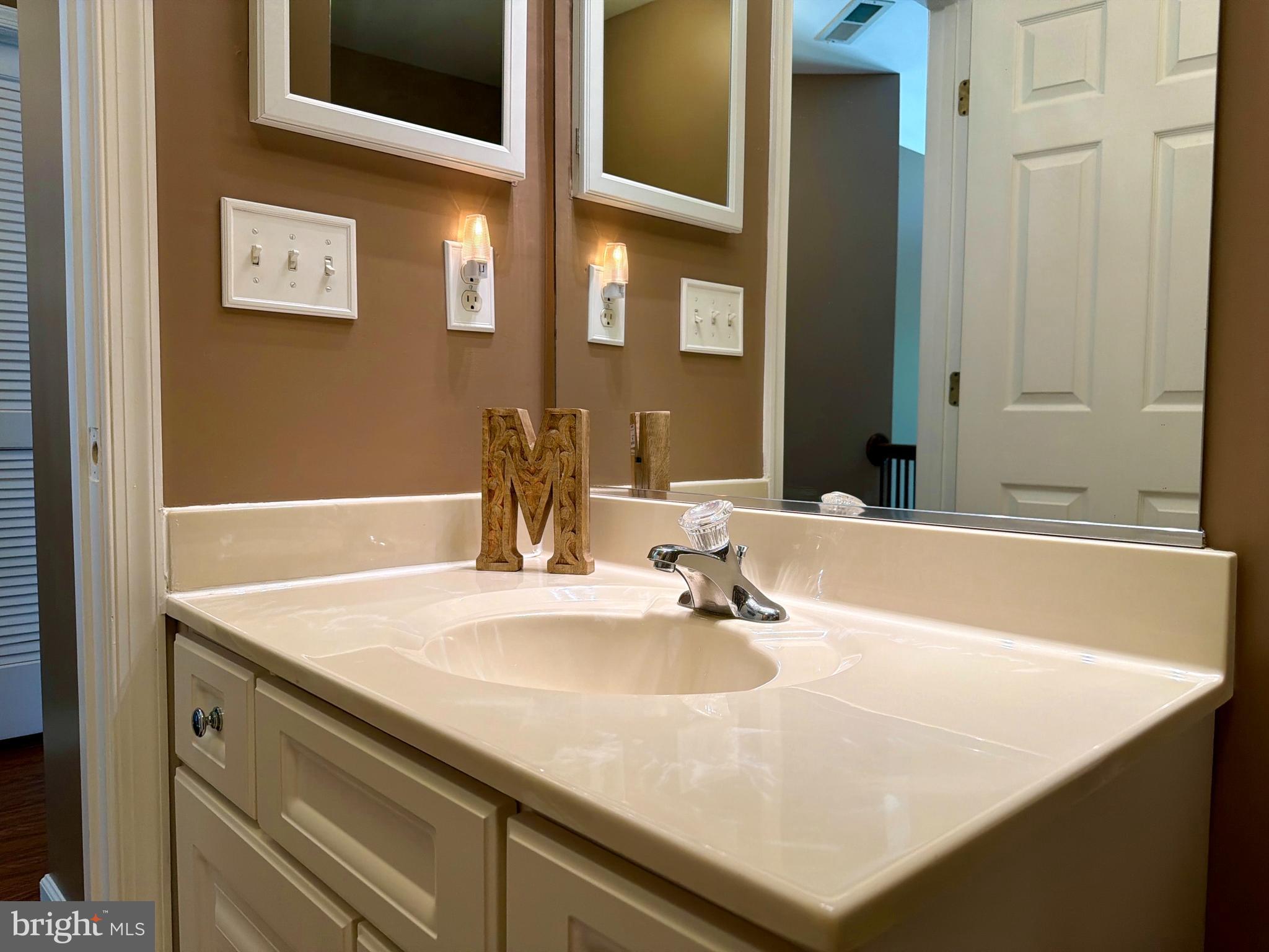 EAGLES LANDING AT WATERS EDGE - Residential