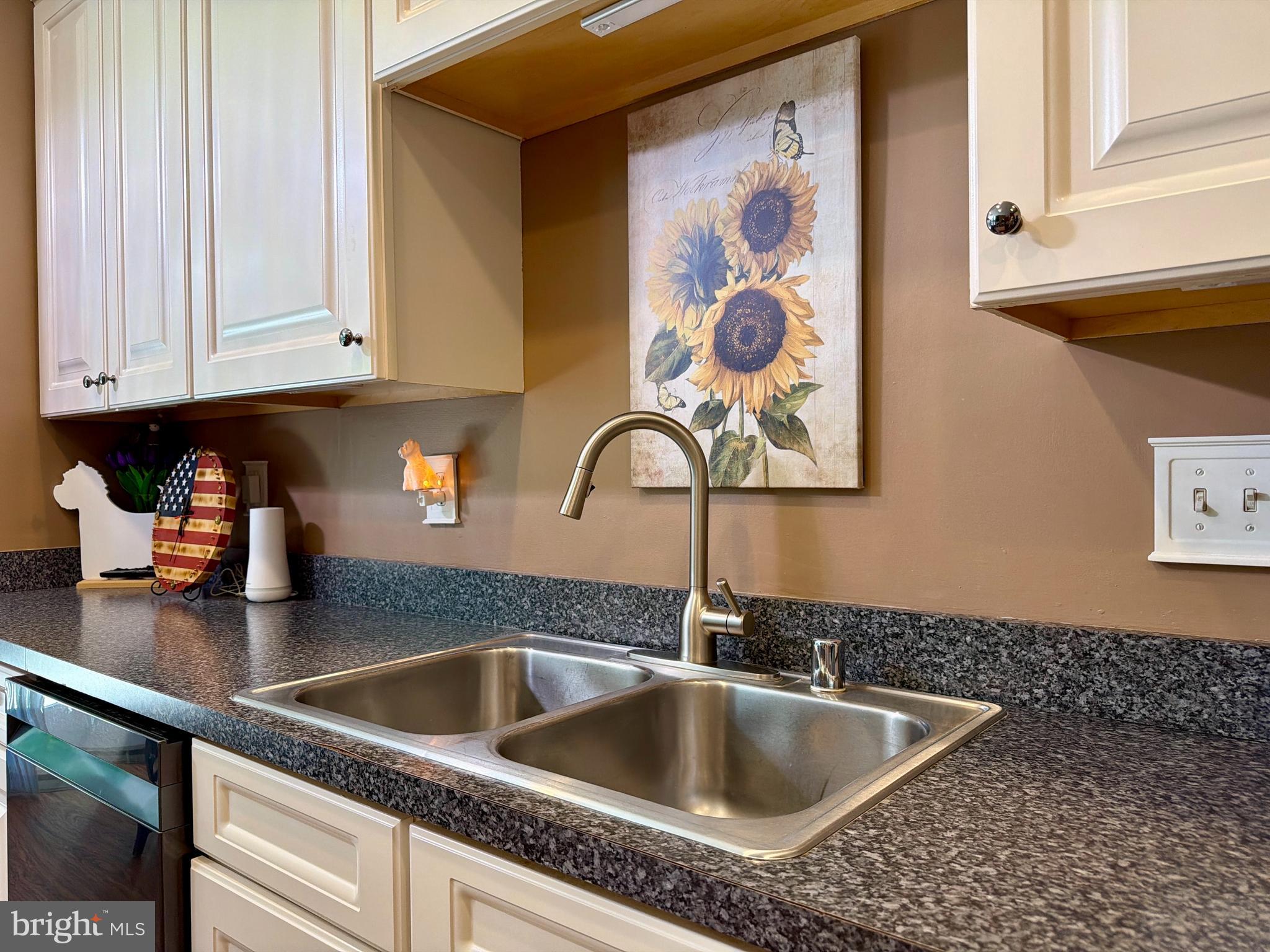 EAGLES LANDING AT WATERS EDGE - Residential