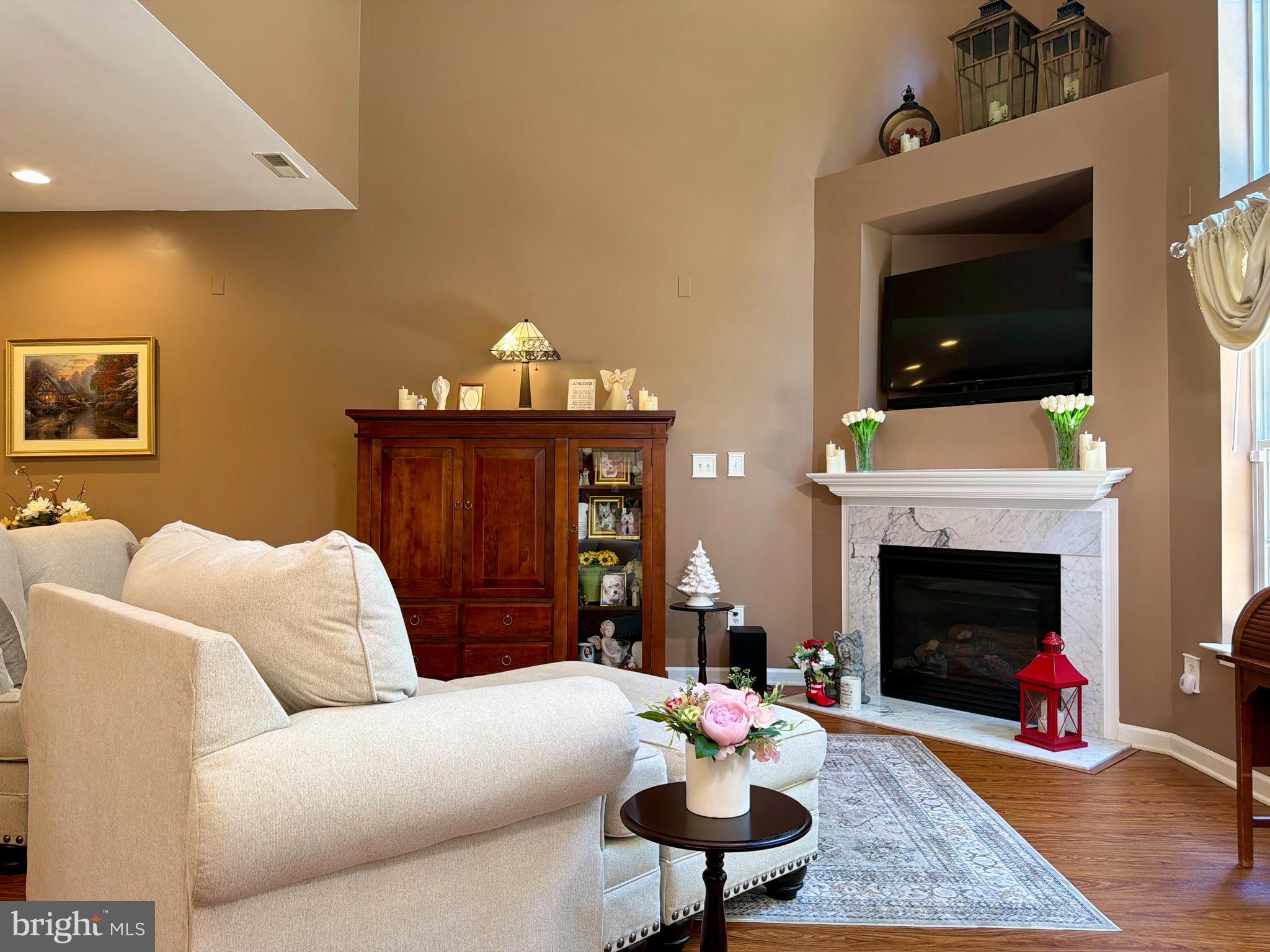 EAGLES LANDING AT WATERS EDGE - Residential