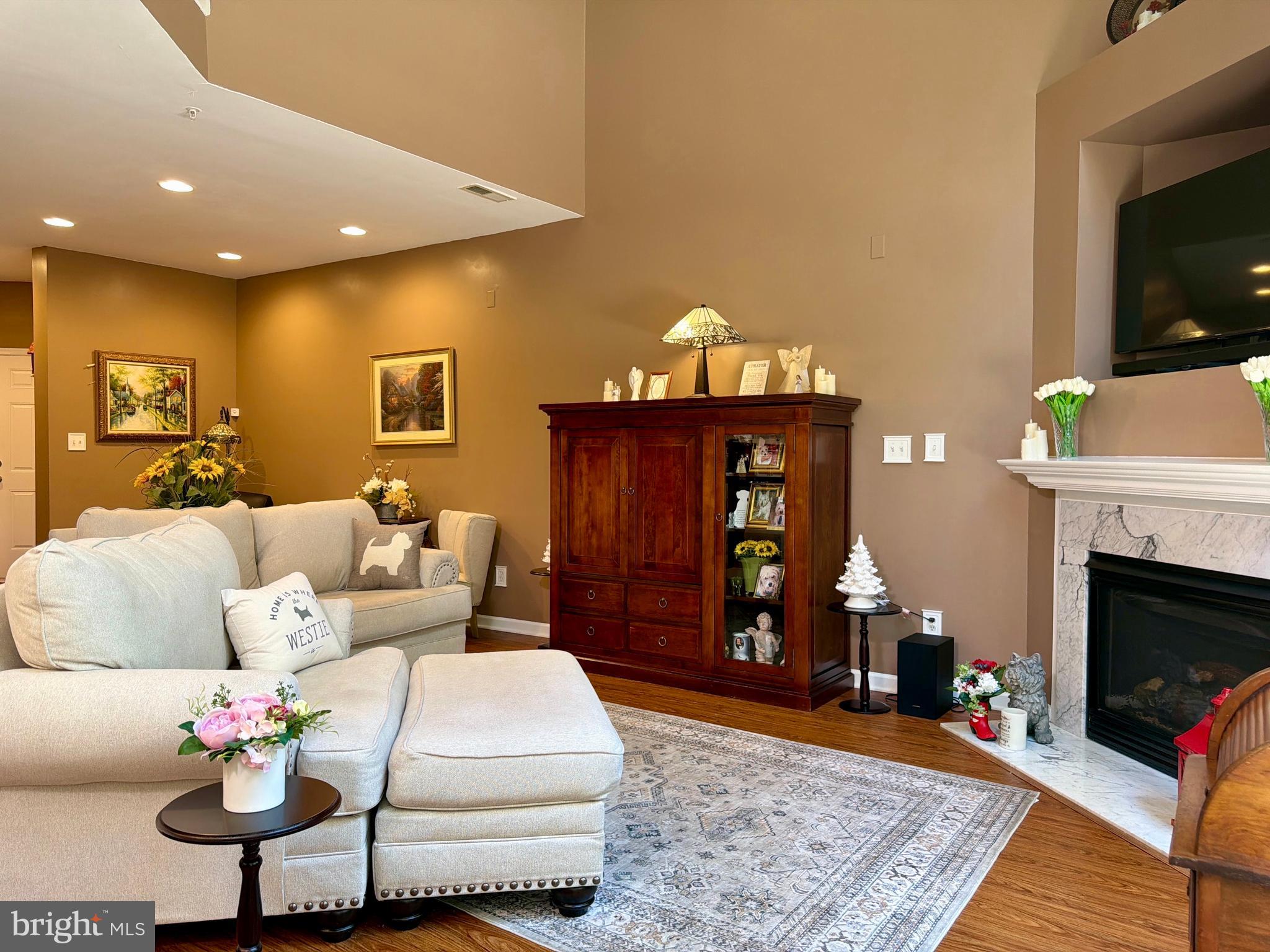 EAGLES LANDING AT WATERS EDGE - Residential