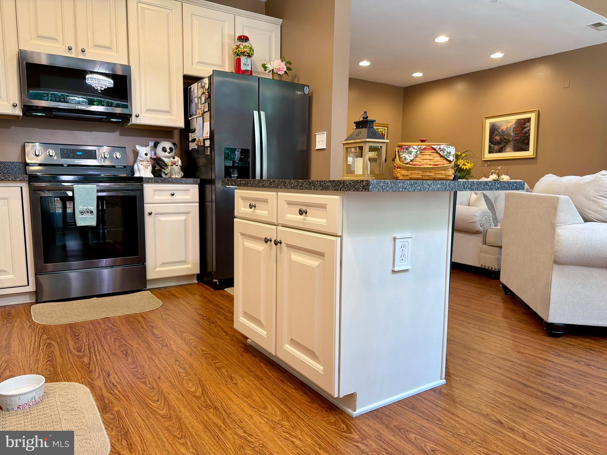 EAGLES LANDING AT WATERS EDGE - Residential