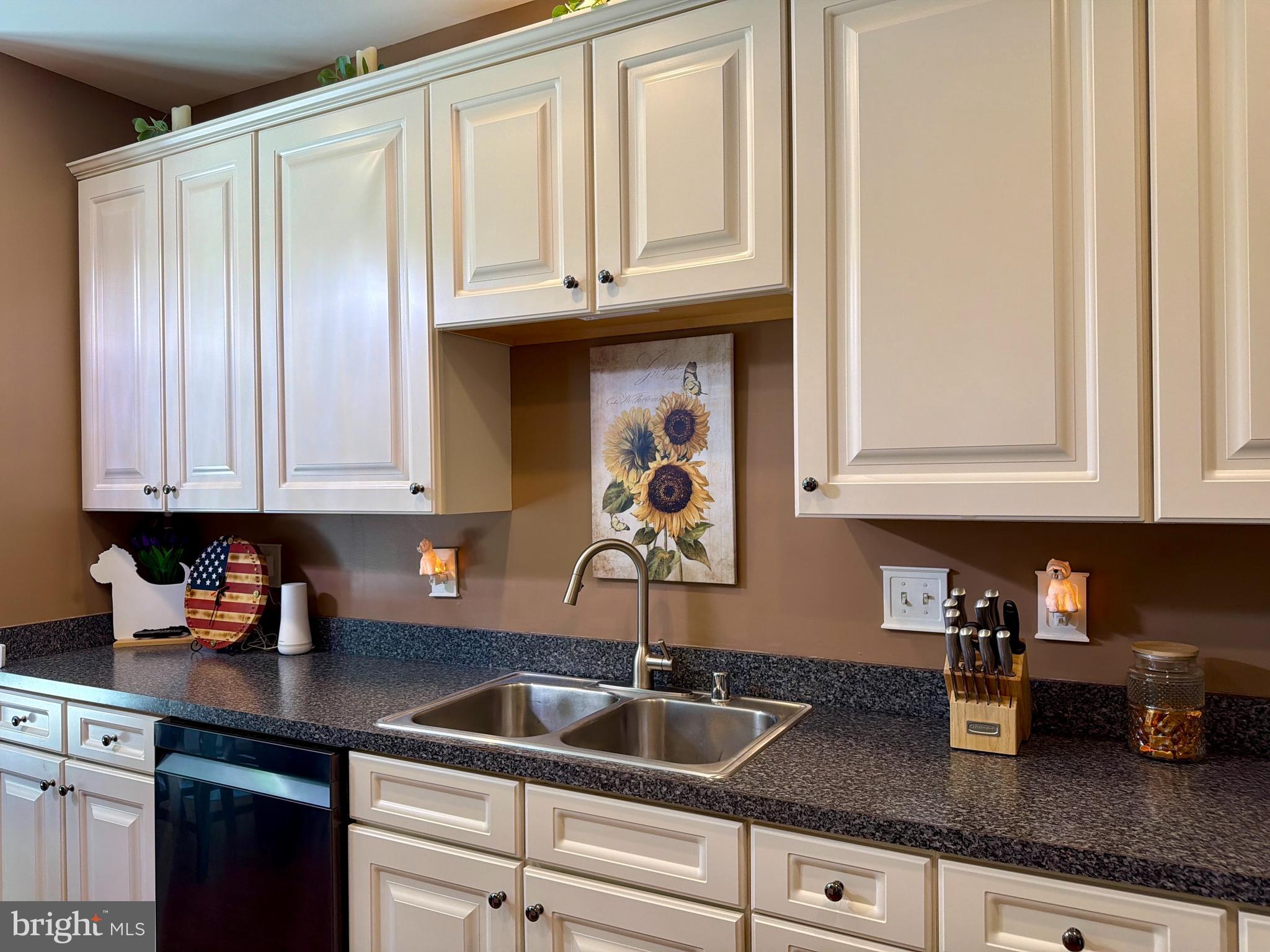 EAGLES LANDING AT WATERS EDGE - Residential
