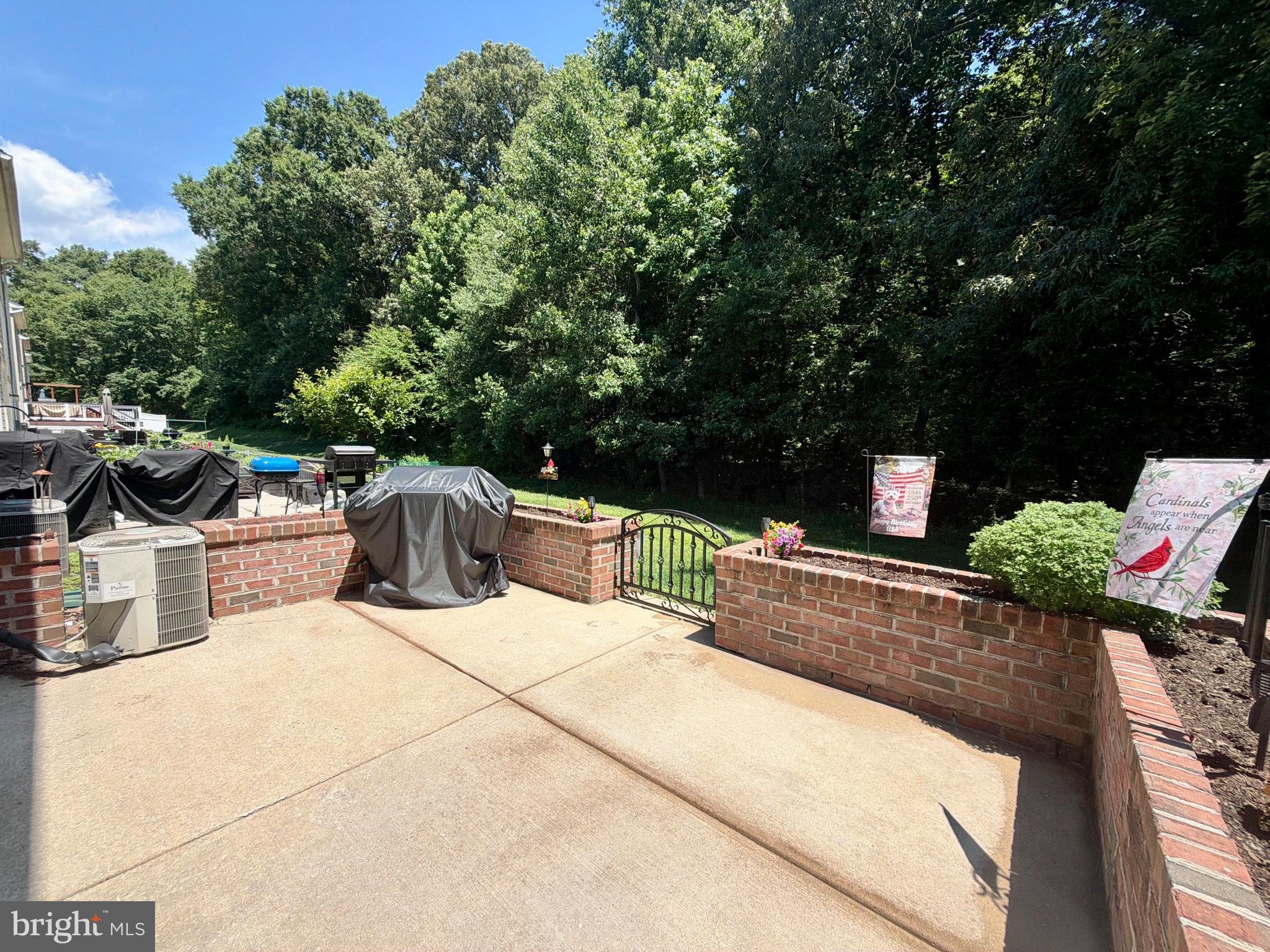 EAGLES LANDING AT WATERS EDGE - Residential
