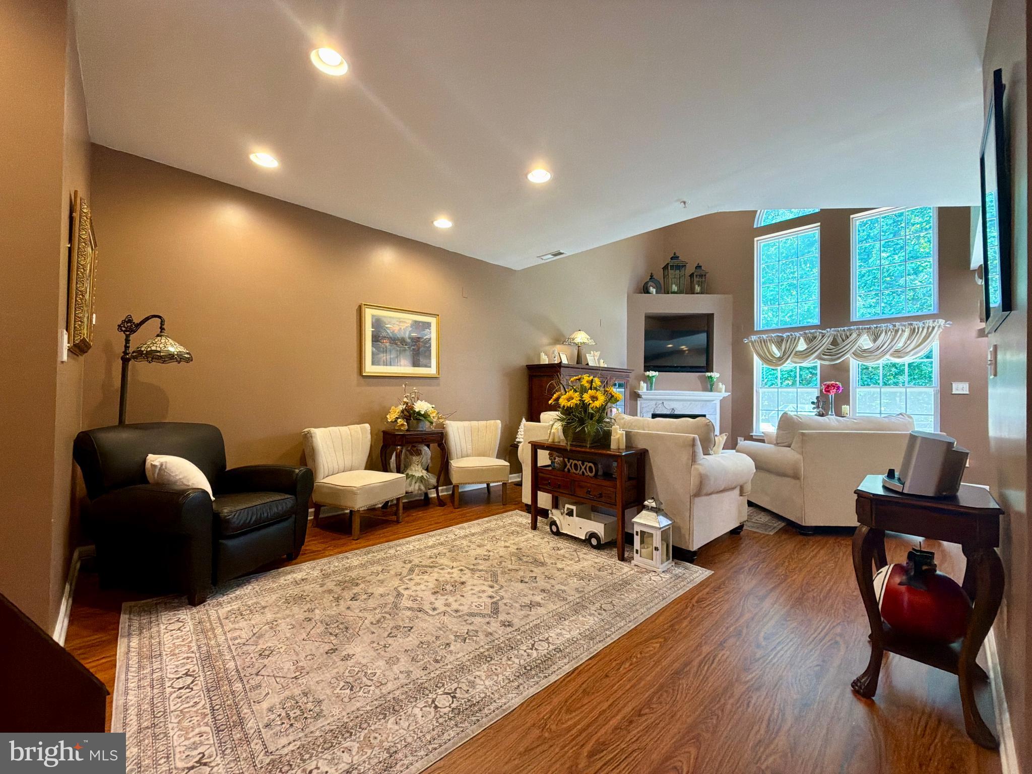 EAGLES LANDING AT WATERS EDGE - Residential