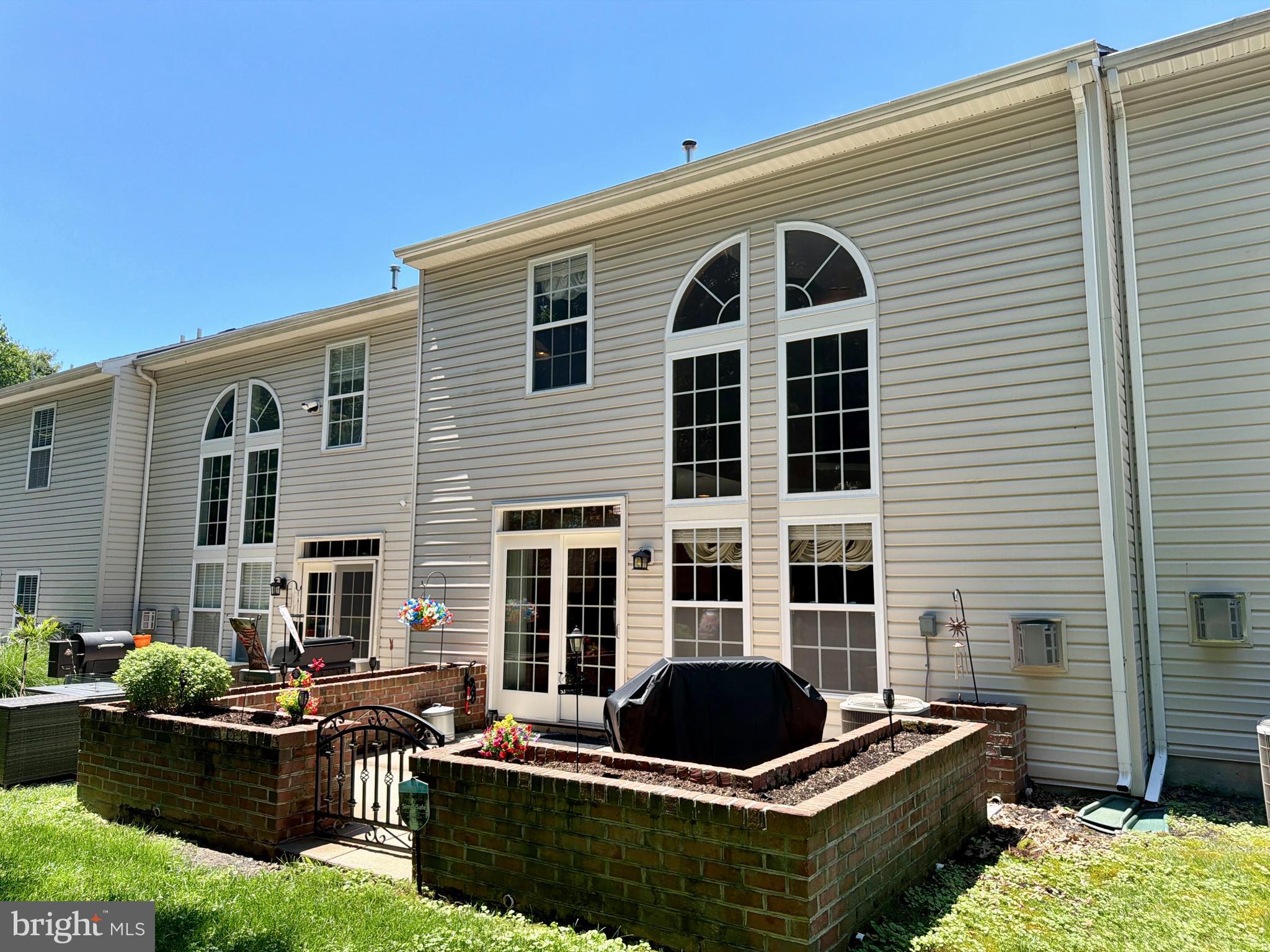 EAGLES LANDING AT WATERS EDGE - Residential