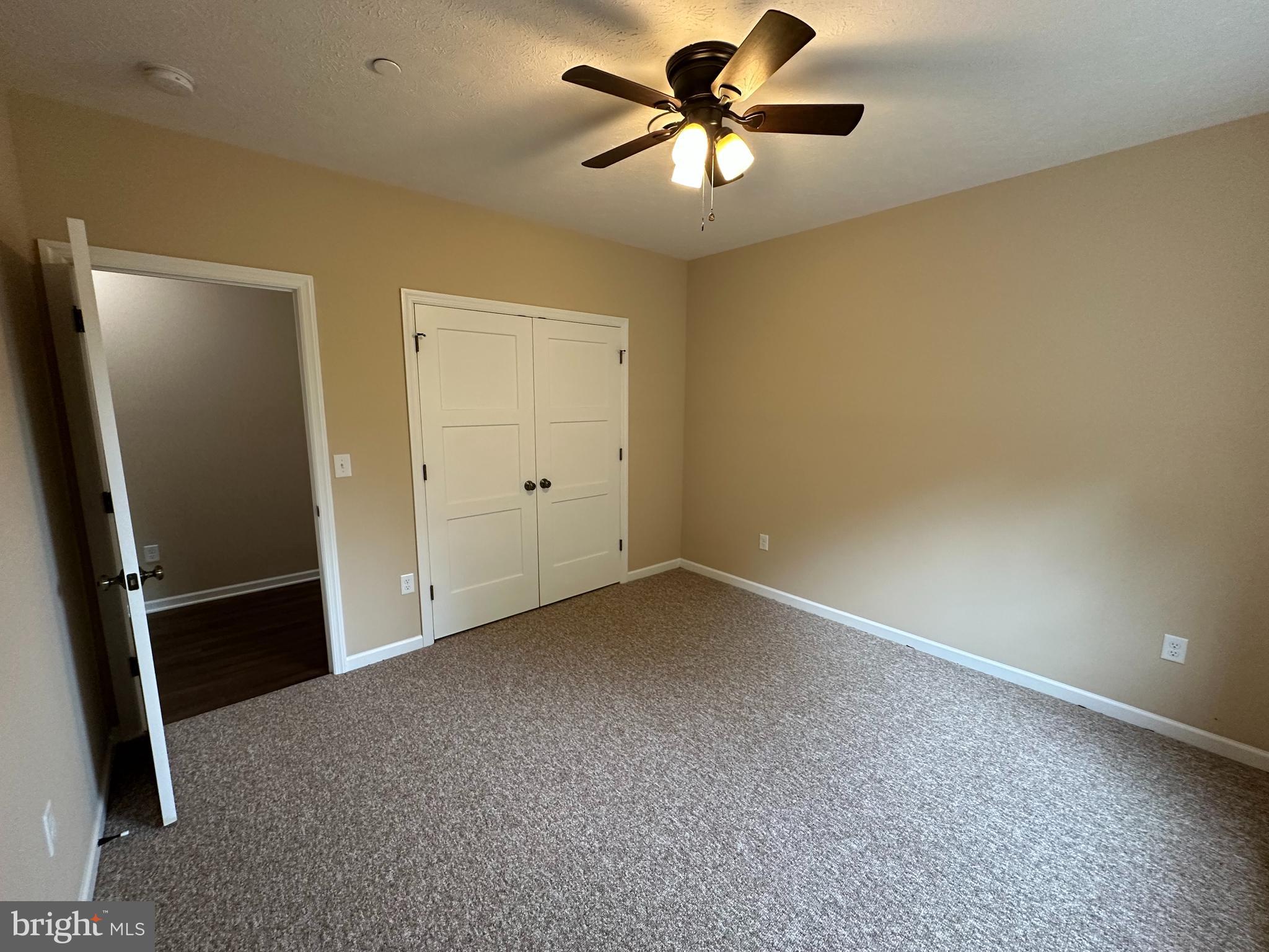 SAND SPRING RUN - Residential