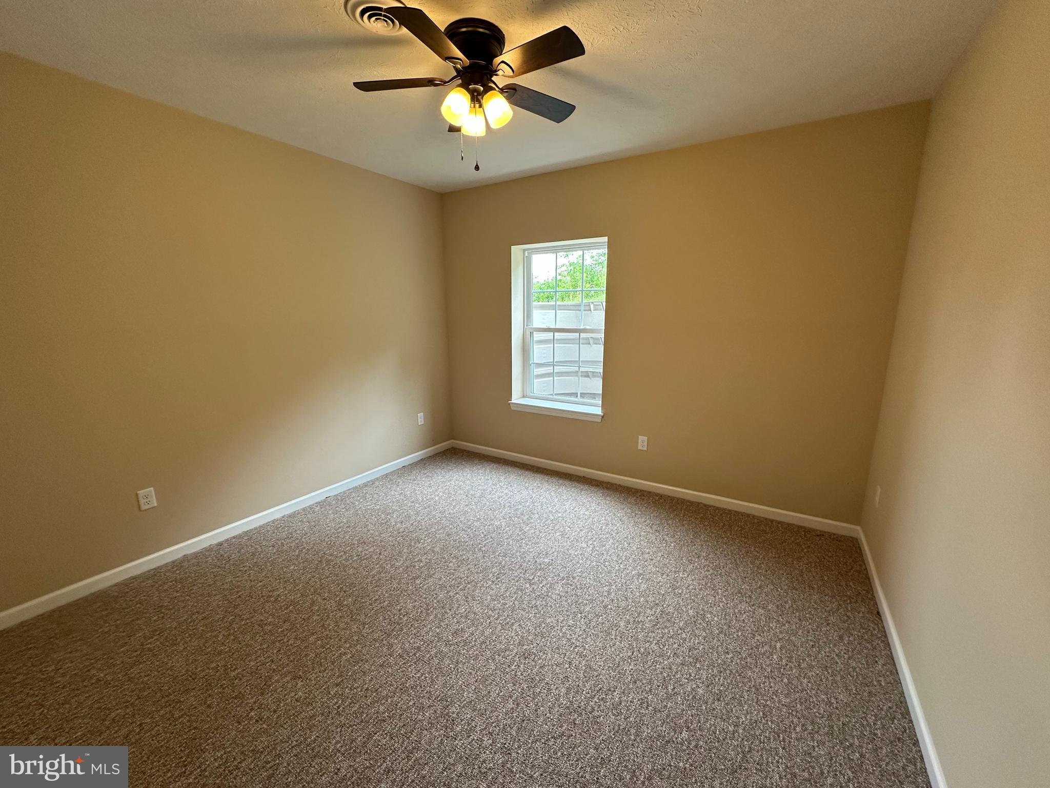 SAND SPRING RUN - Residential