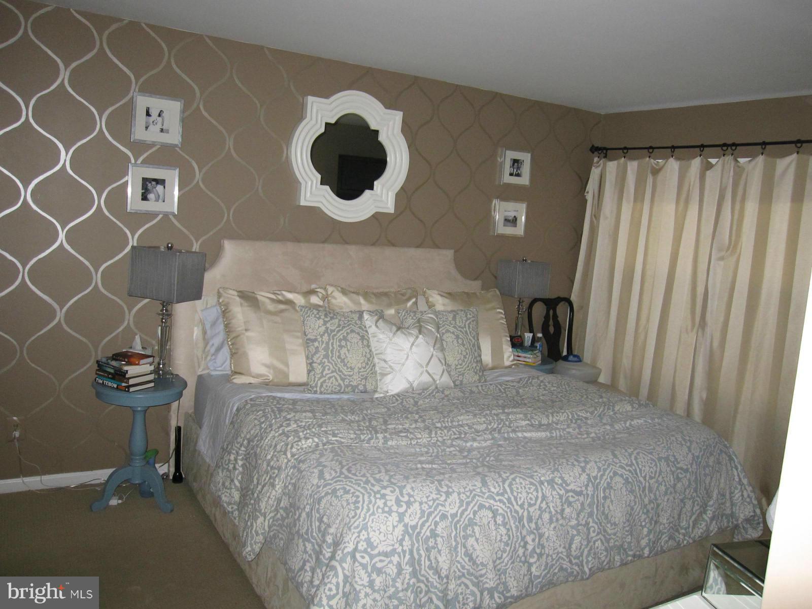 STRATFORD PLACE AT KINGS - Residential Lease