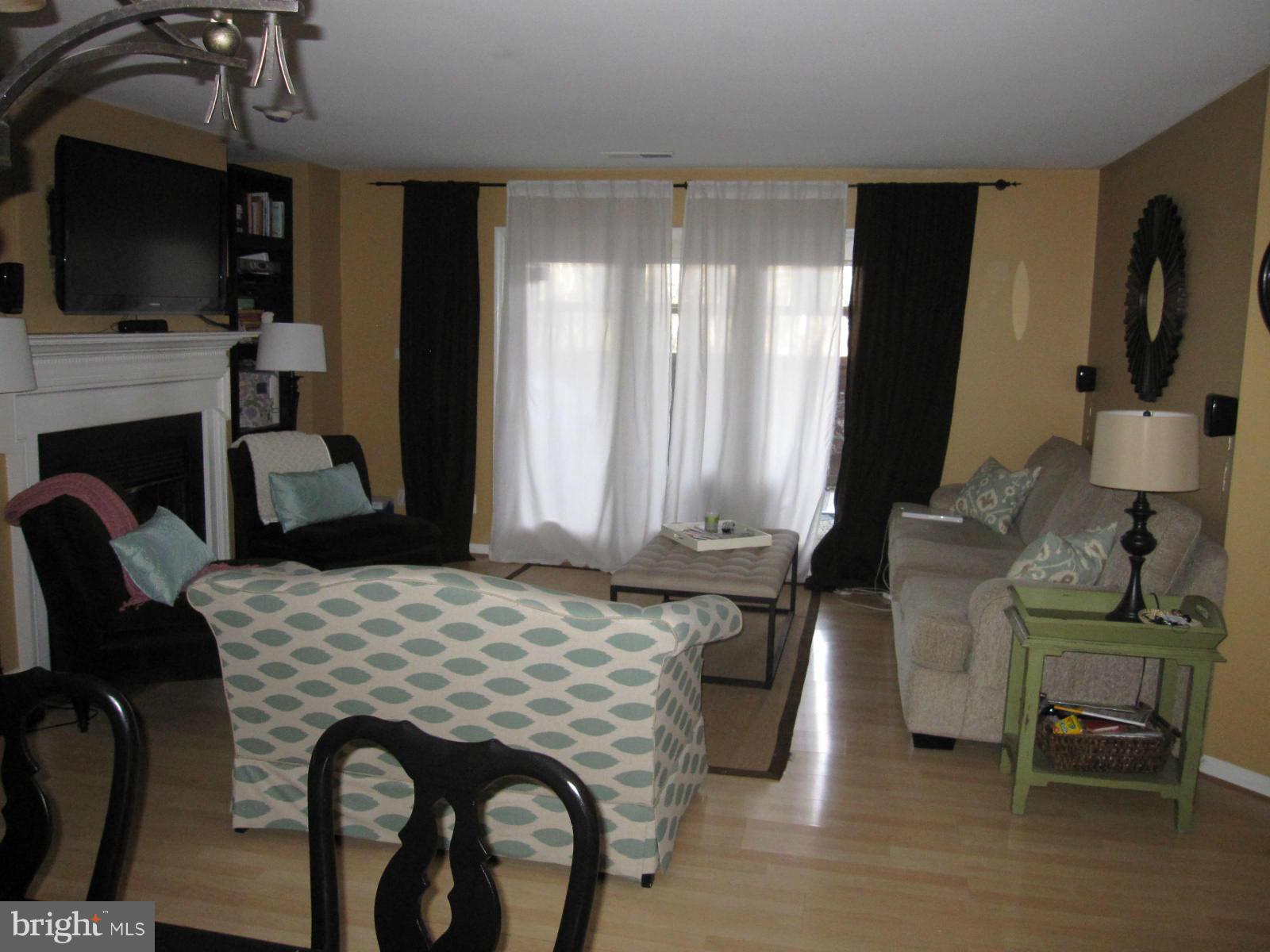 STRATFORD PLACE AT KINGS - Residential Lease