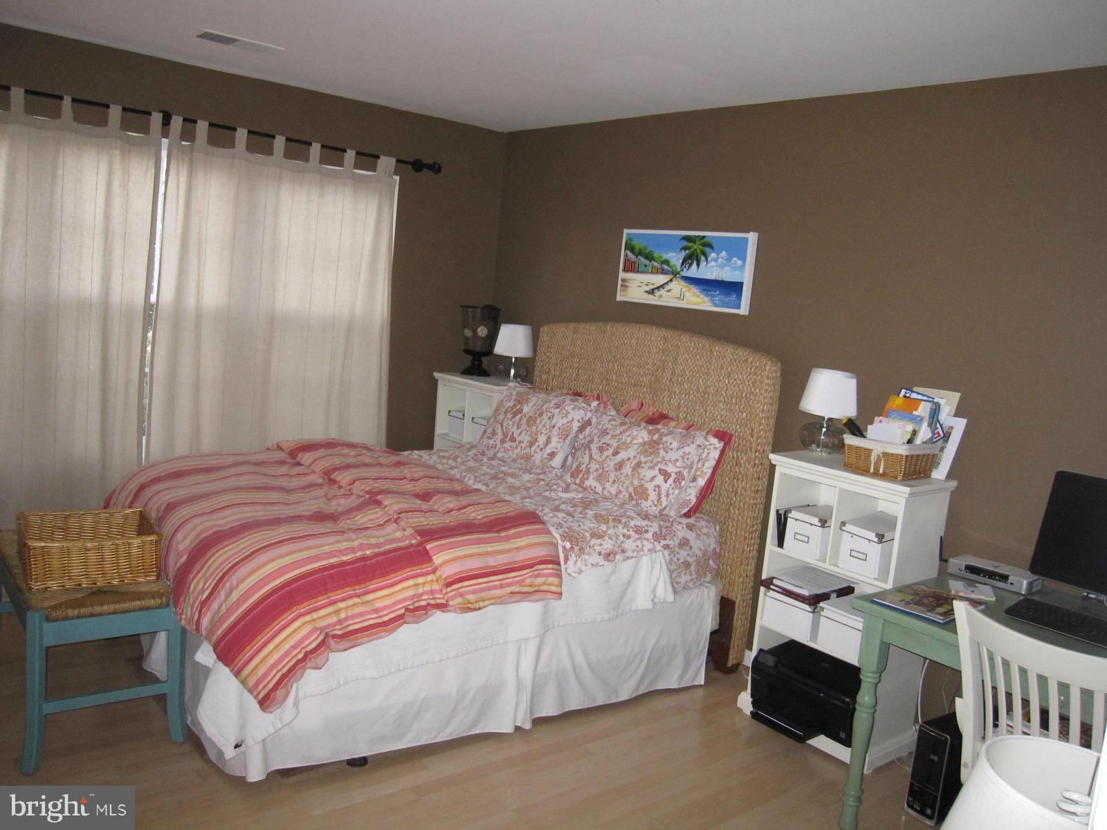 STRATFORD PLACE AT KINGS - Residential Lease