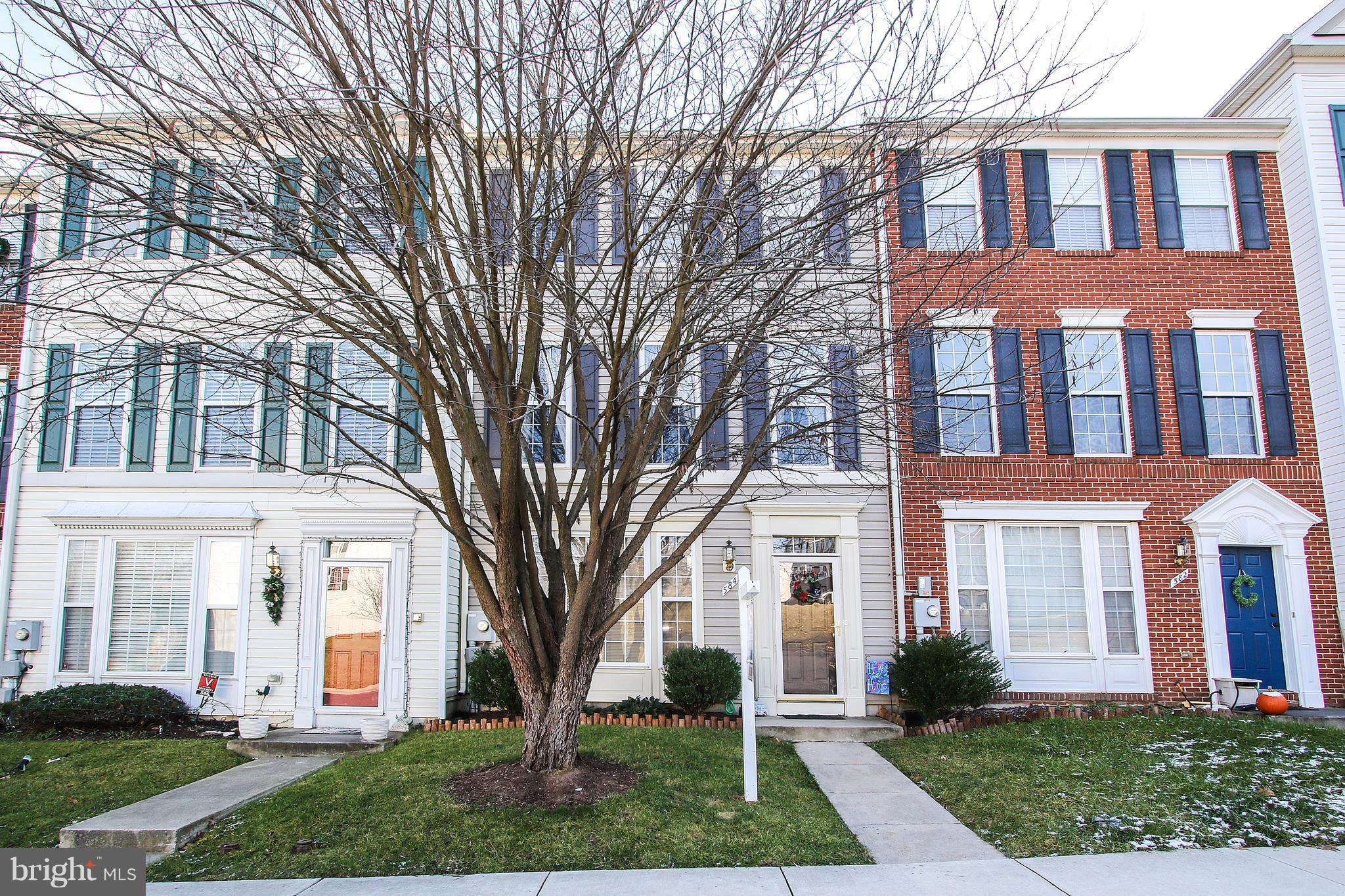 GORGEOUS TOWNHOME FEATURING 4 BEDROOMS AND 3 FULL BATHS. SPACIOUS MAIN LEVEL WITH OPEN FLOOR PLAN AND GLEAMNG HARDWOOD FLOORS . HUGE EAT IN KITCHEN LEADING TO PRIVATE DECK.  LOWER LEVEL 4TH BEDROOM AND FAMILY ROOM . LARGE FENCED IN BACKYARD WITH BEAUTIFUL PAVER PATIO.  RECESSED LIGHTING! CLOSE TO 270 AND 15 AND SHOPPING.  A MUST SEE!!