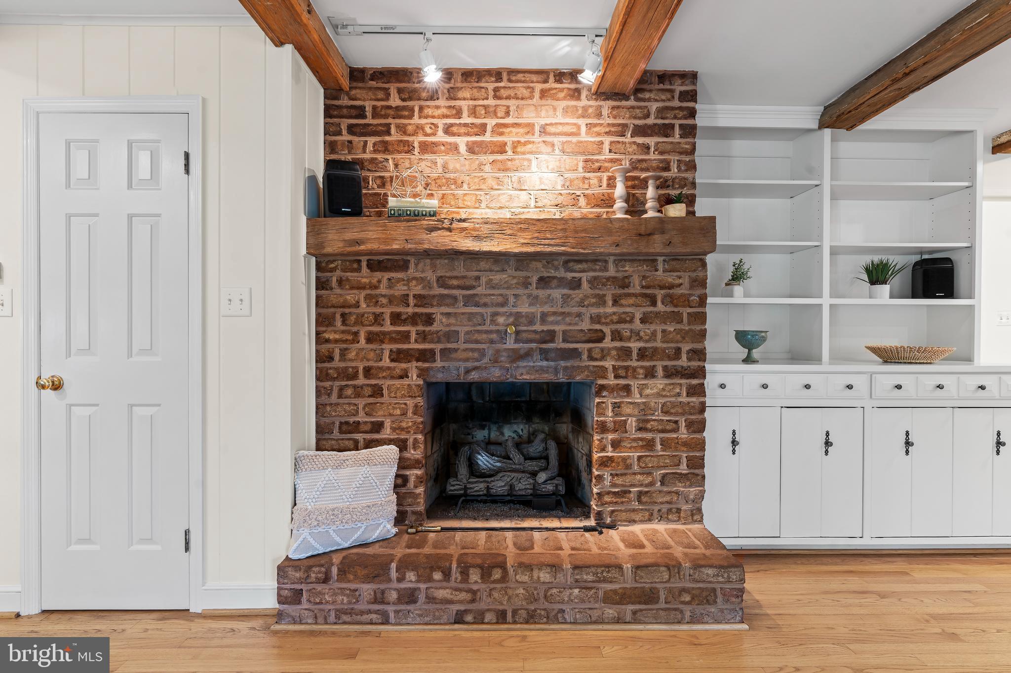 BRIGHTWOOD ACRES - Residential
